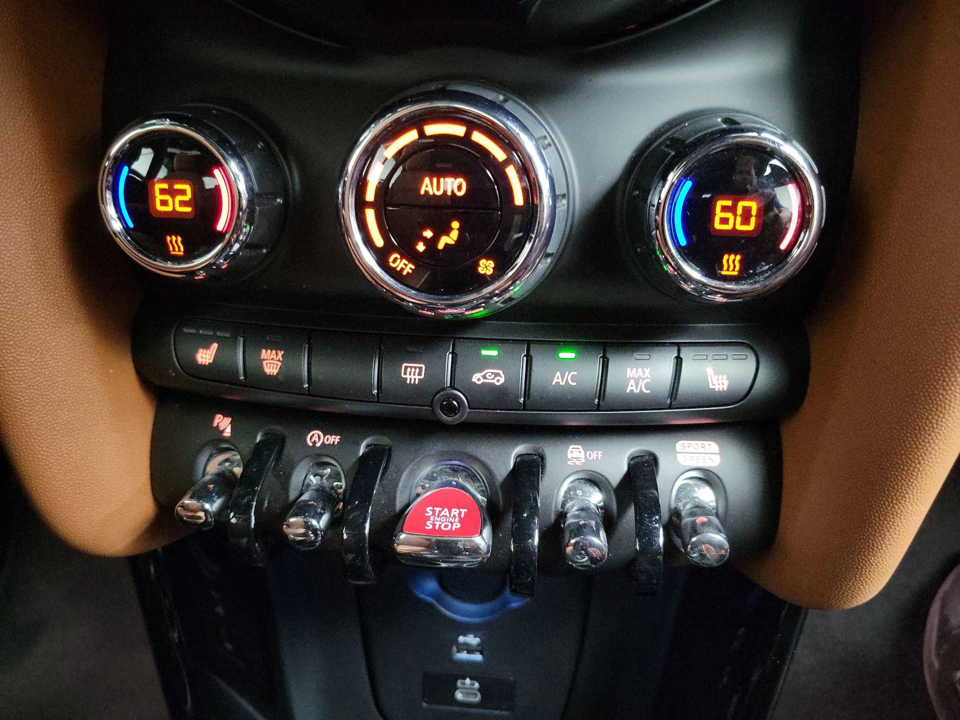Thumbnail: 2023 MINI Cooper - 17