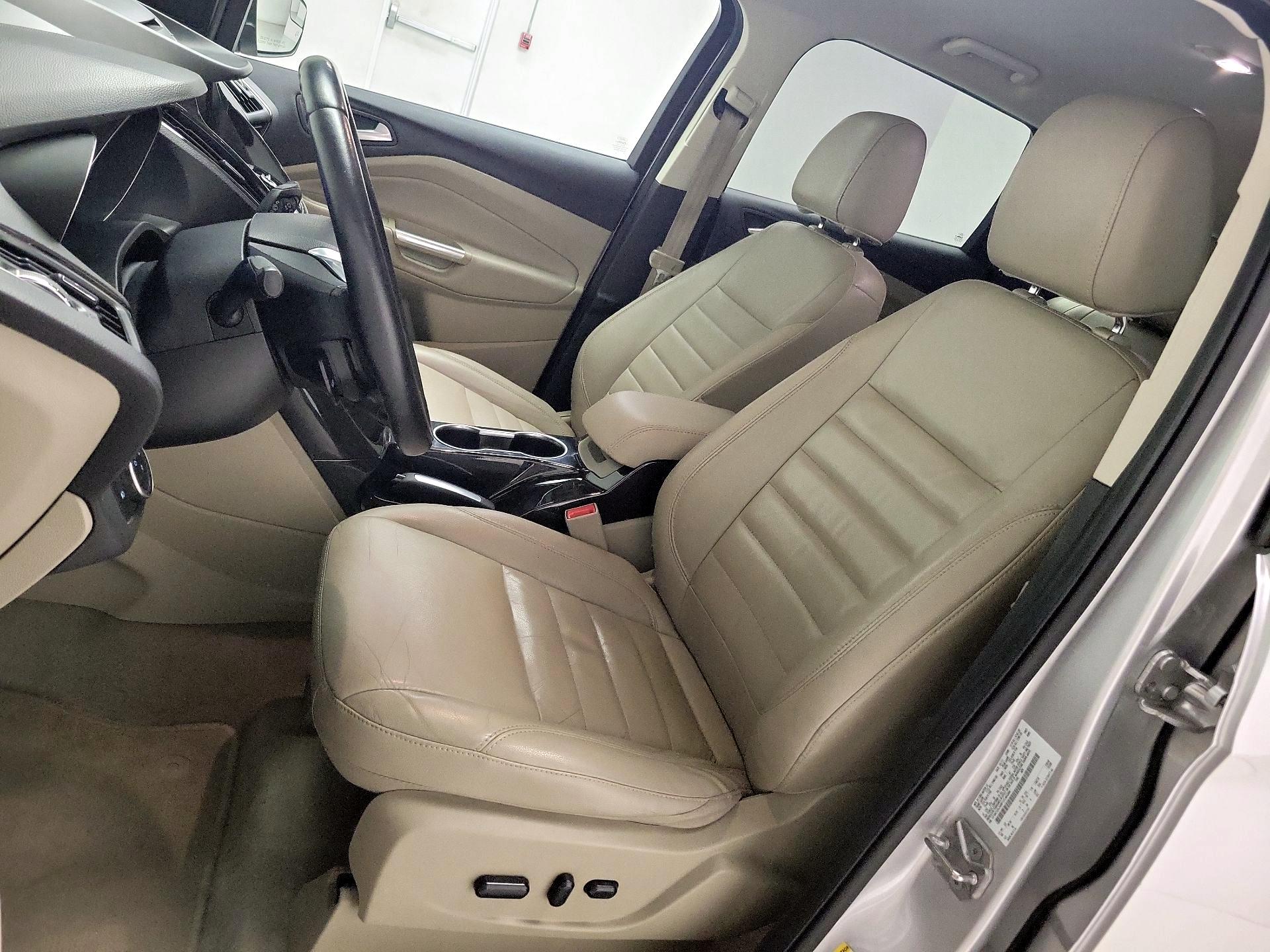 Thumbnail: 2015 Ford Escape - 11