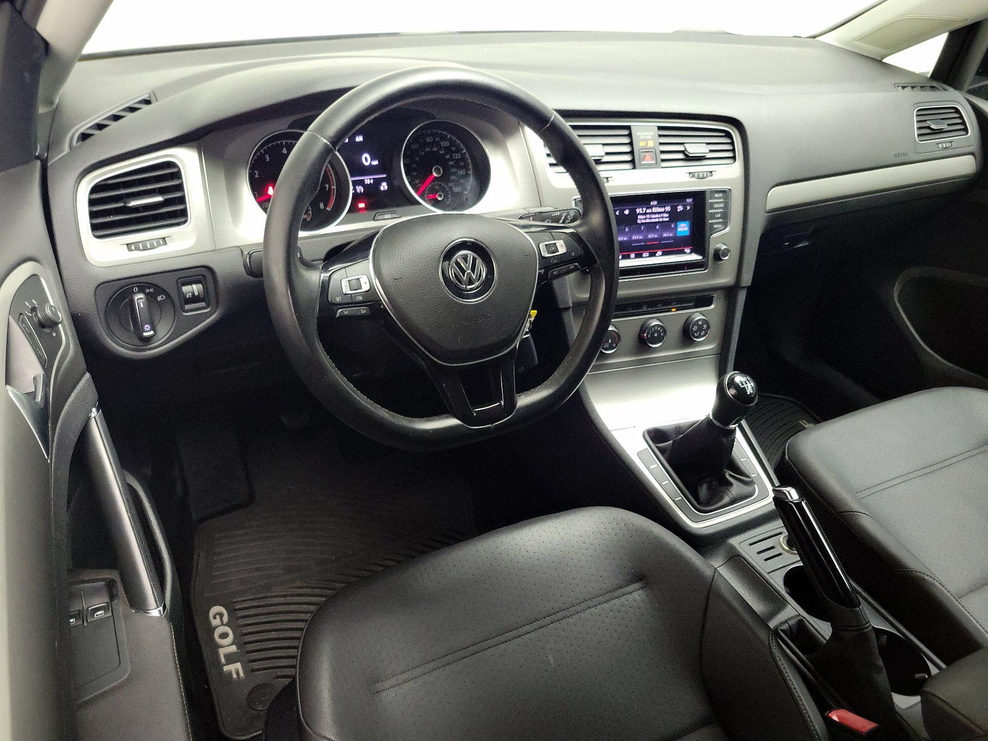 Thumbnail: 2015 Volkswagen Golf - 9
