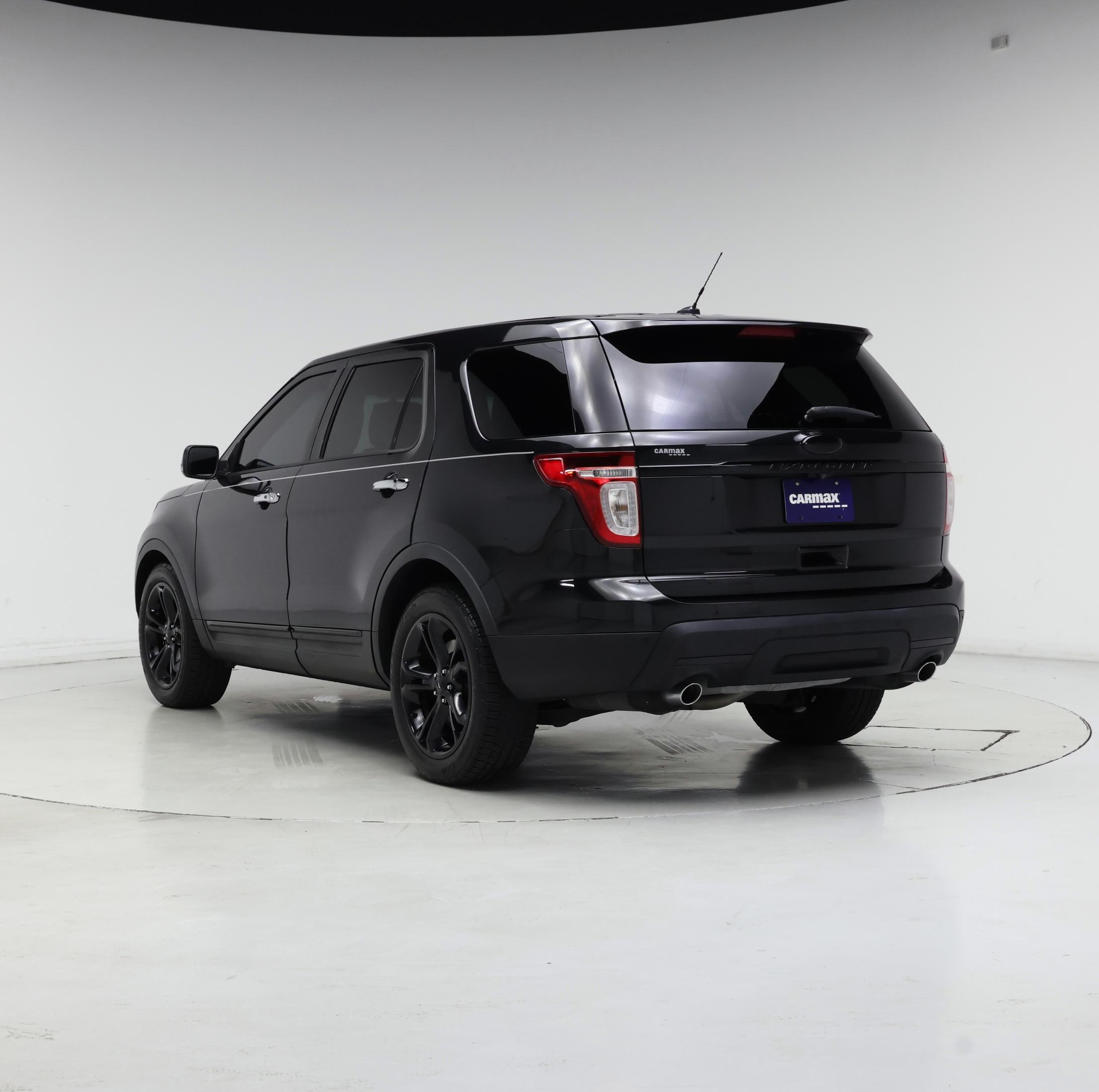 Thumbnail: 2015 Ford Explorer - 2