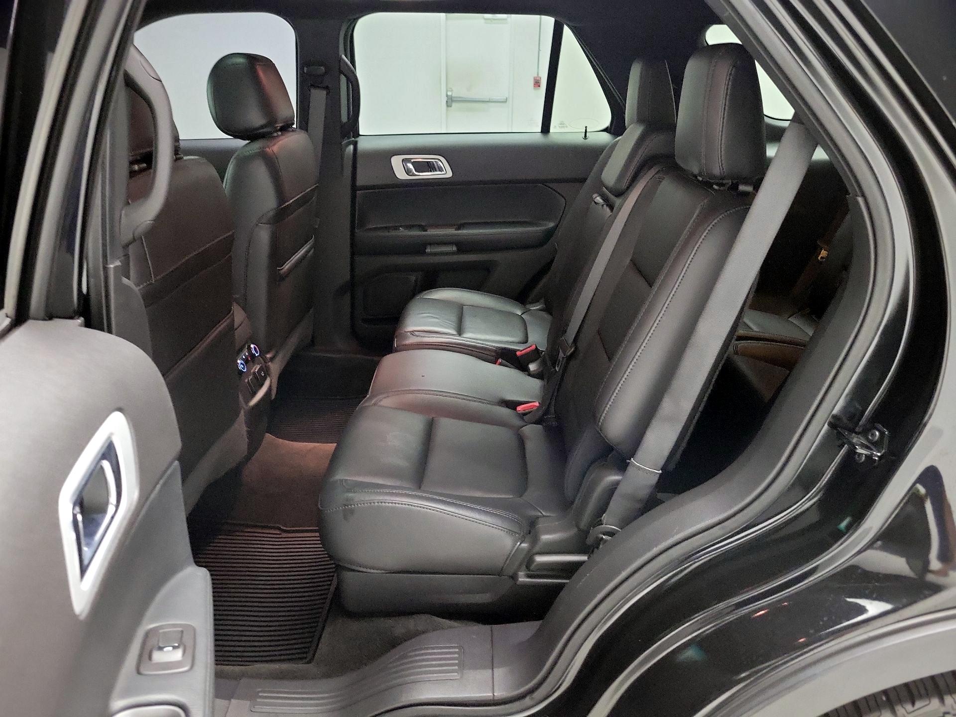 Thumbnail: 2015 Ford Explorer - 20