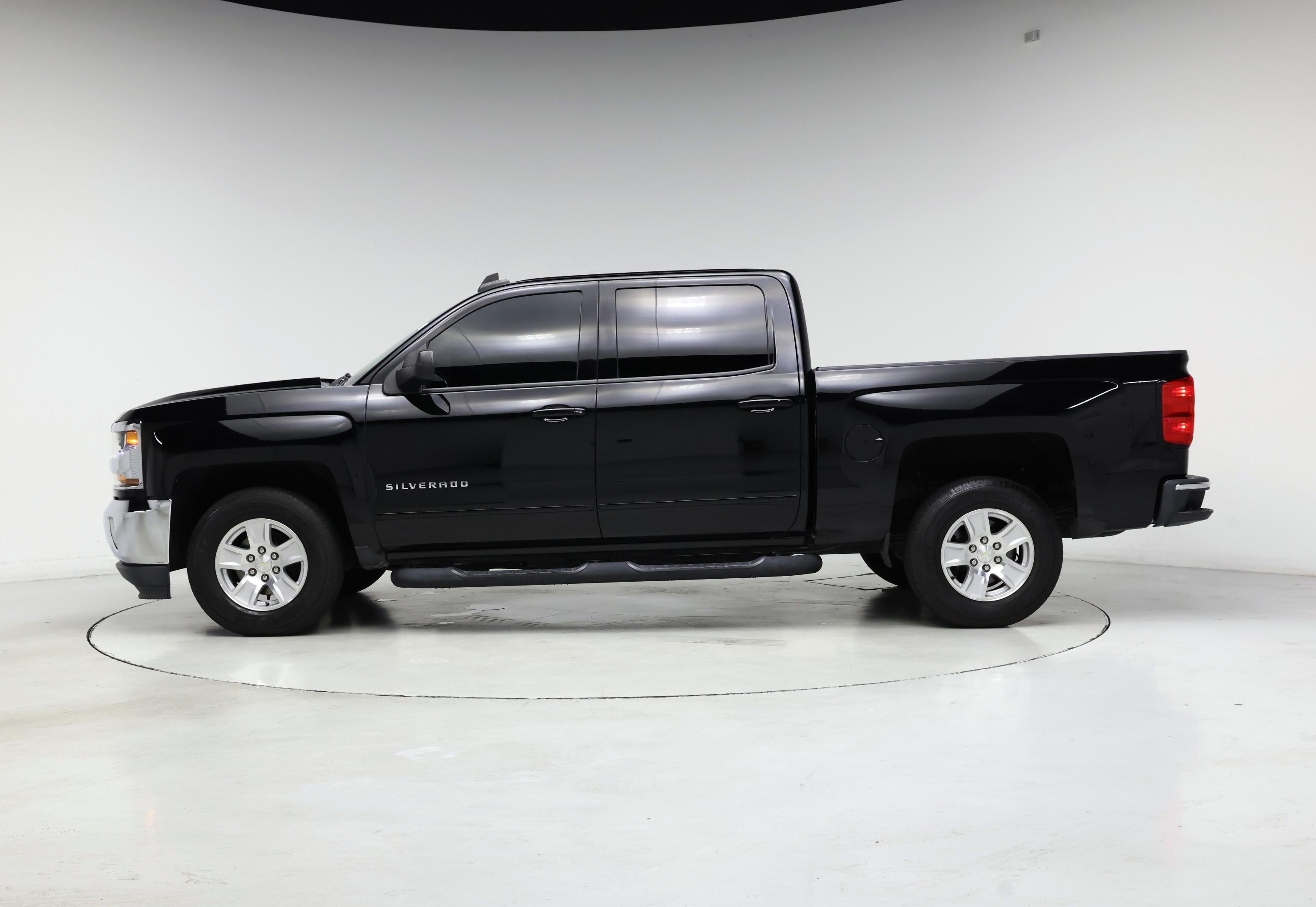 Thumbnail: 2018 Chevrolet Silverado 1500 - 3