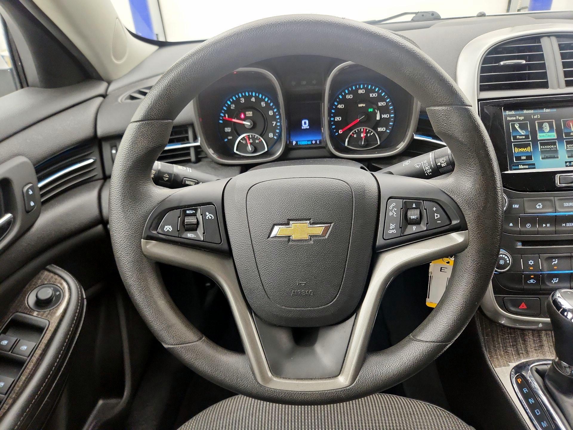 Thumbnail: 2016 Chevrolet Malibu - 10