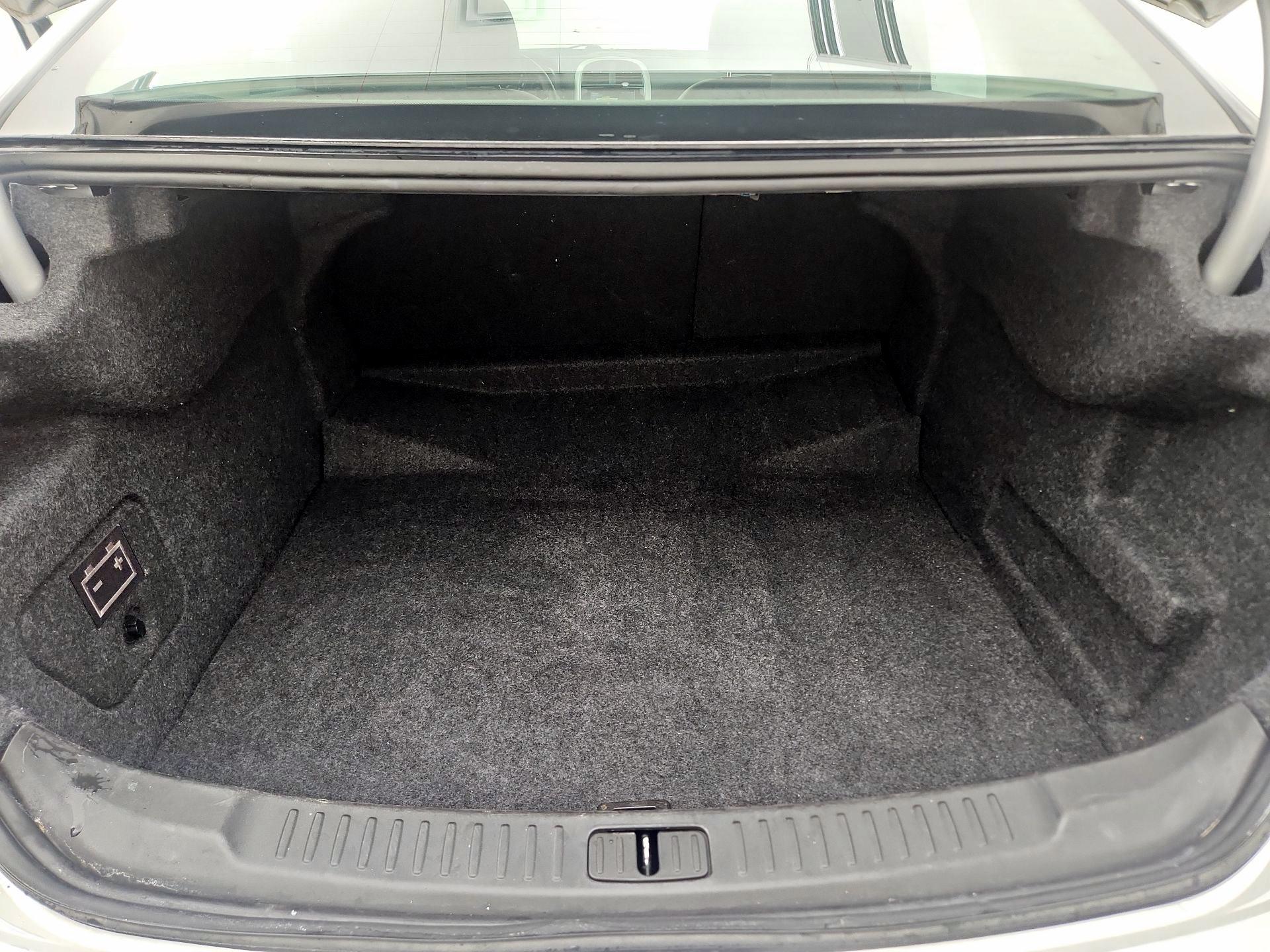 Thumbnail: 2016 Chevrolet Malibu - 19