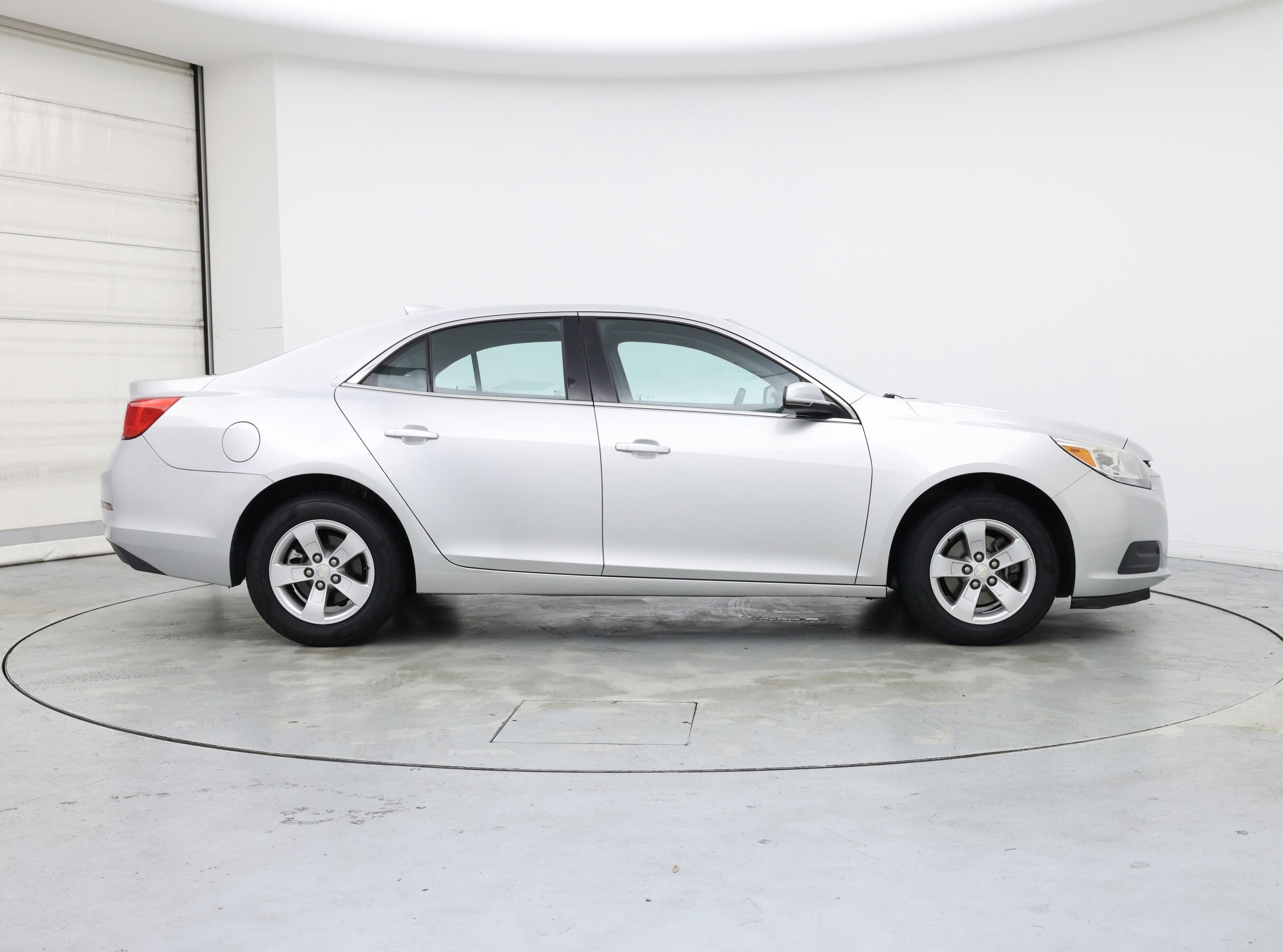 Thumbnail: 2016 Chevrolet Malibu - 7