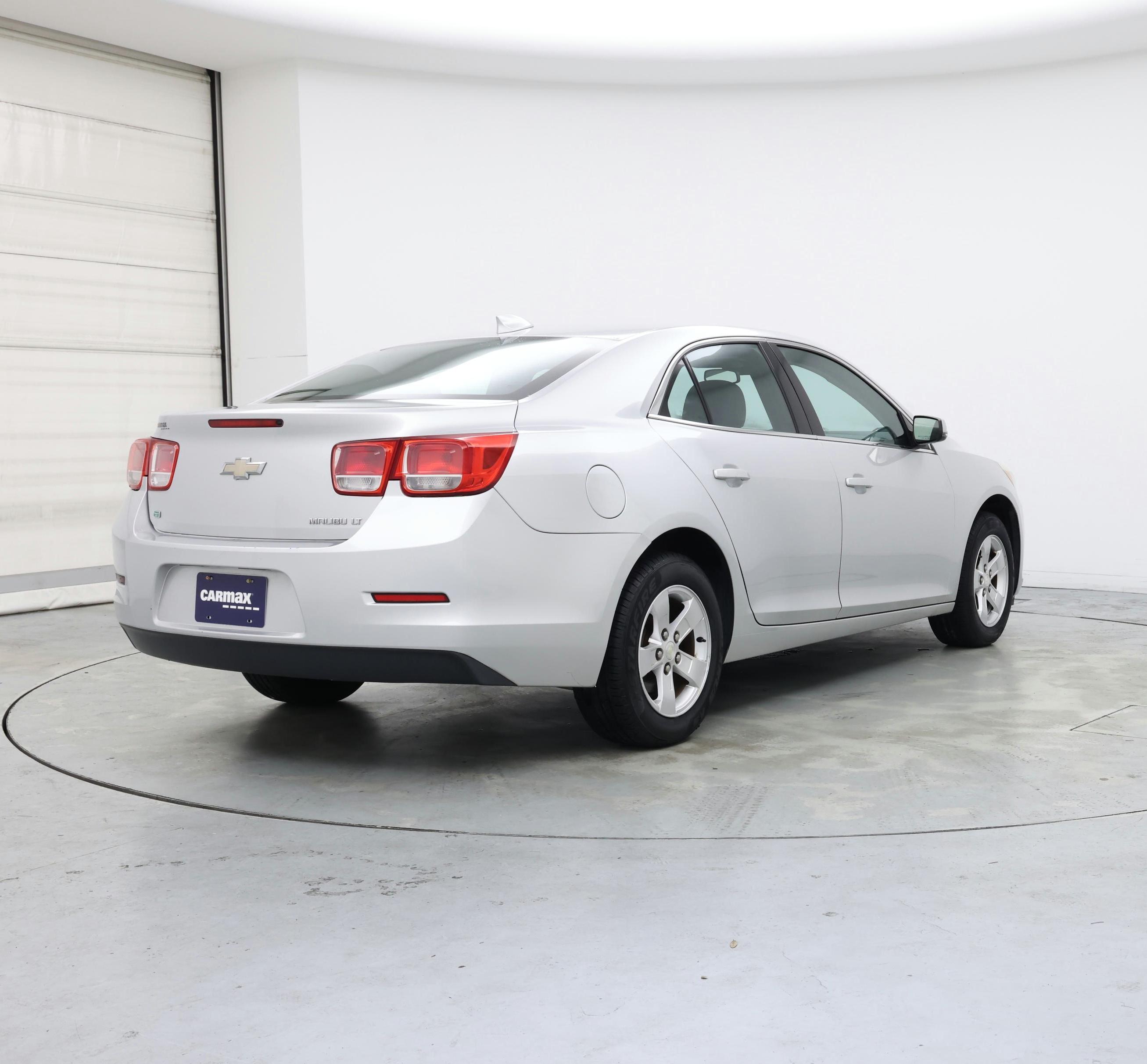 Thumbnail: 2016 Chevrolet Malibu - 8