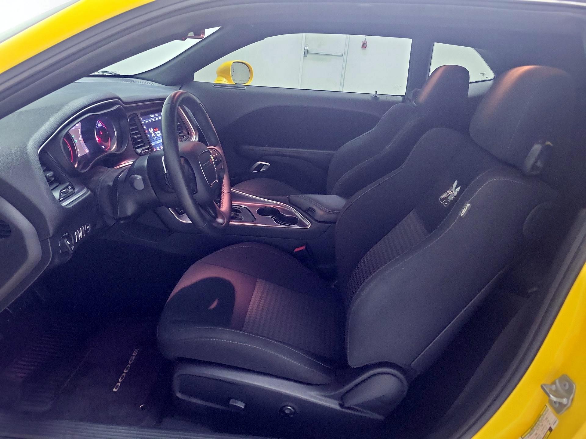 Thumbnail: 2017 Dodge Challenger - 11
