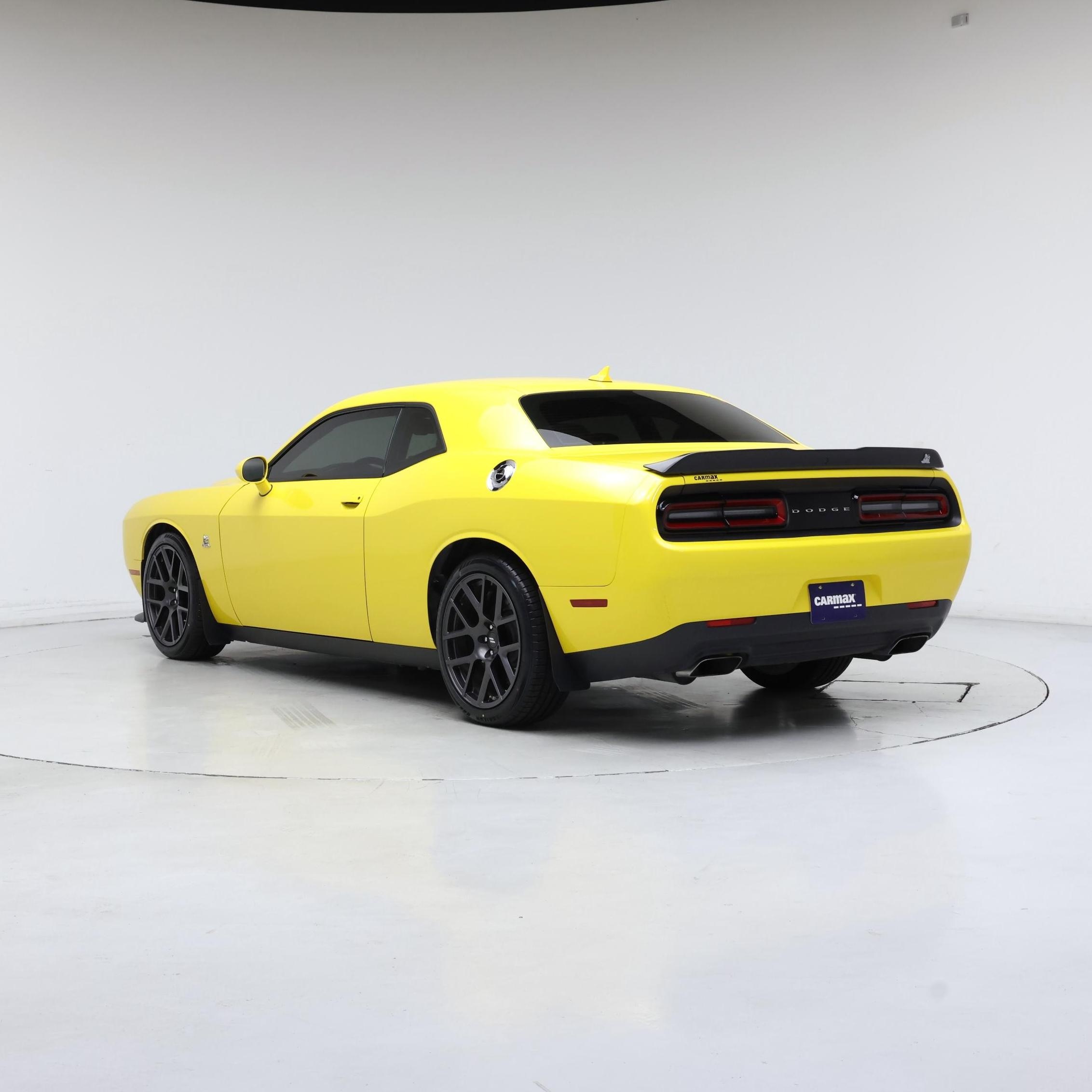 Thumbnail: 2017 Dodge Challenger - 2