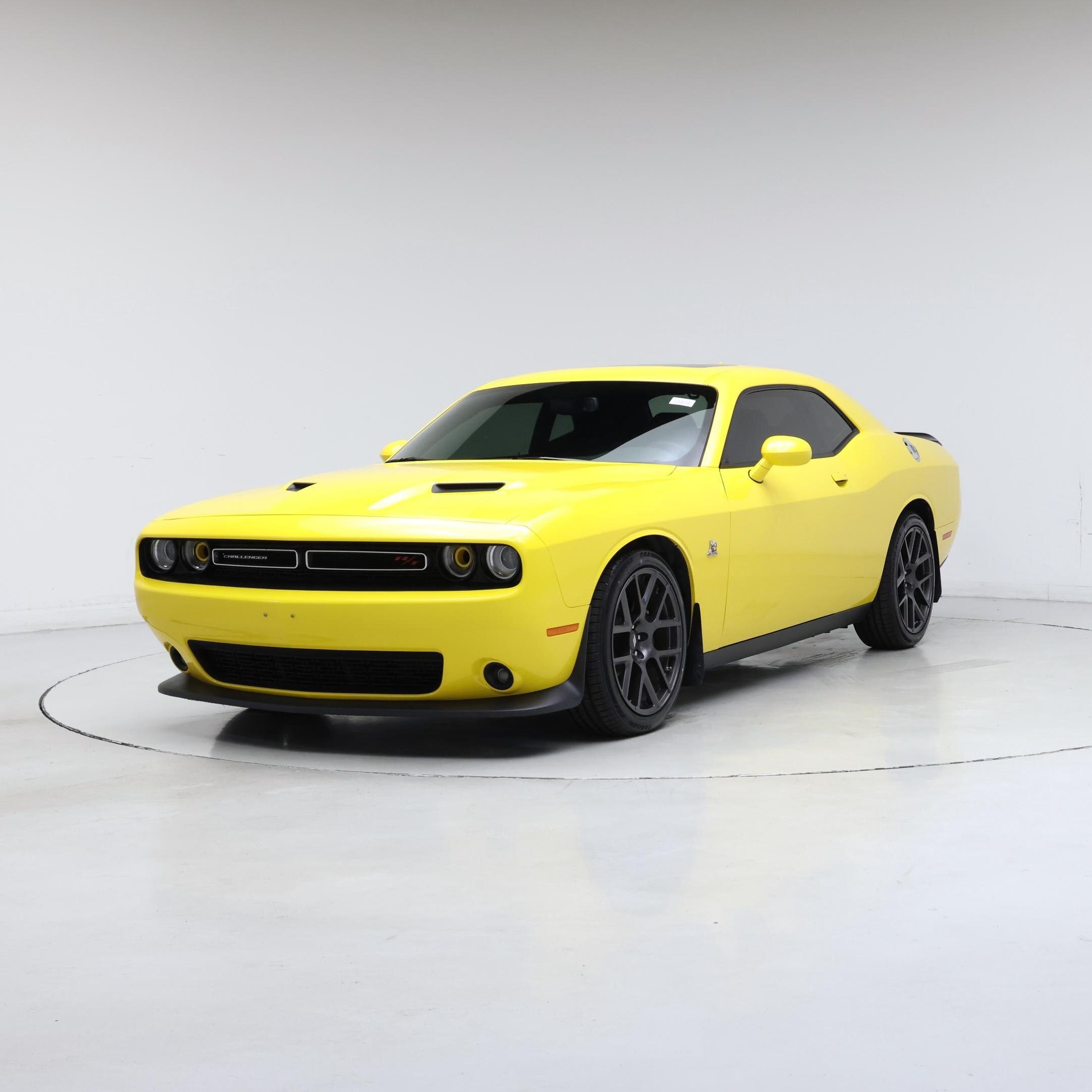 Thumbnail: 2017 Dodge Challenger - 4