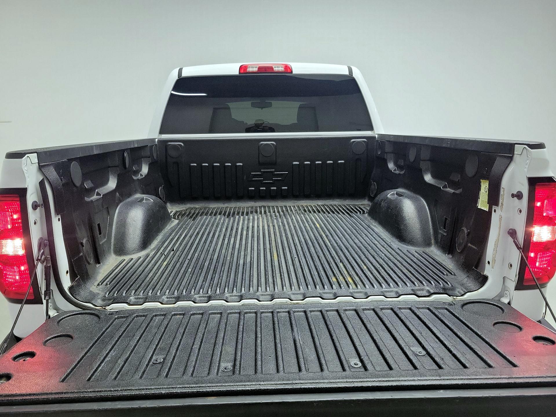 Thumbnail: 2018 Chevrolet Silverado 1500 - 20