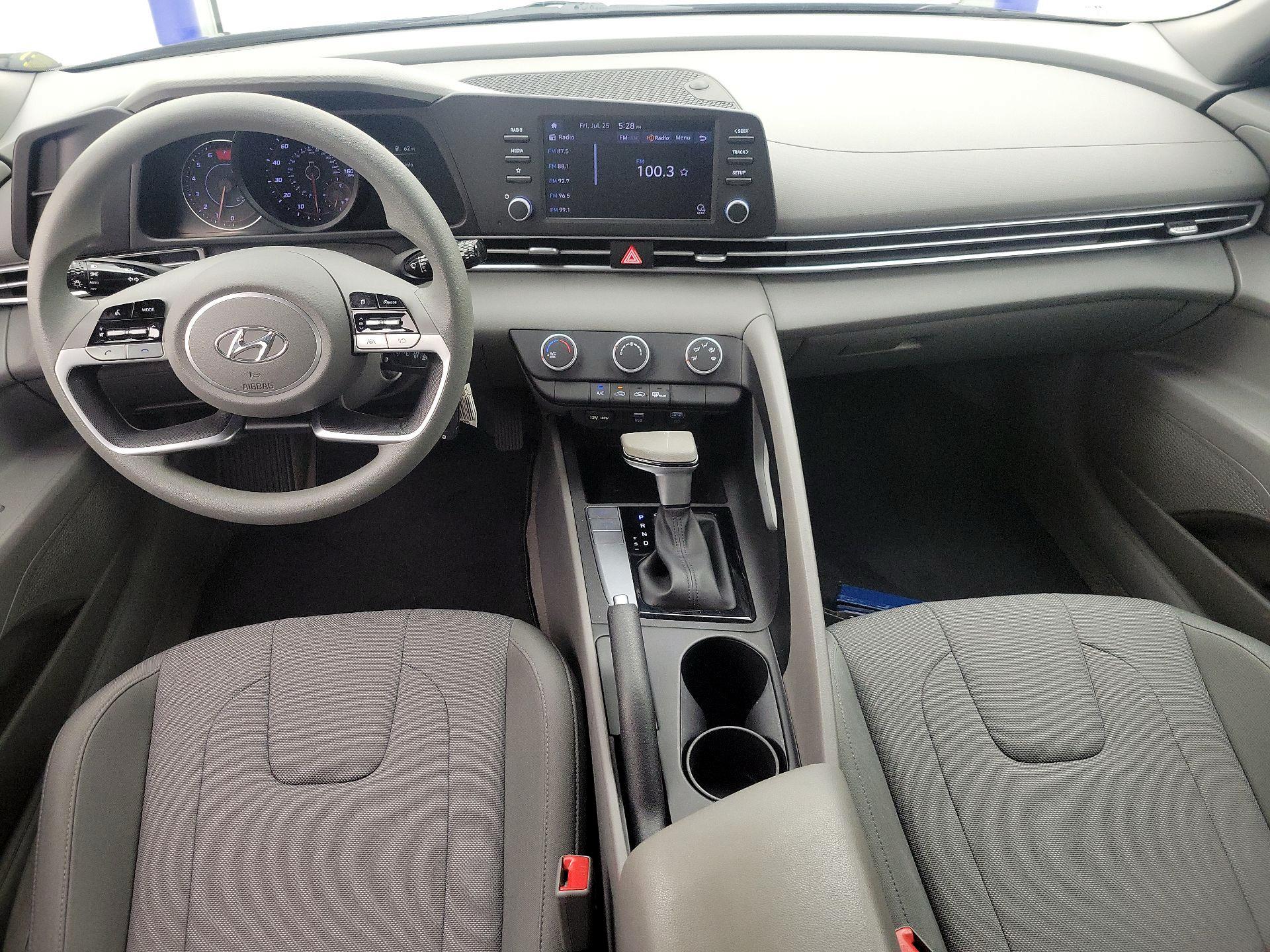 Thumbnail: 2023 Hyundai Elantra - 9