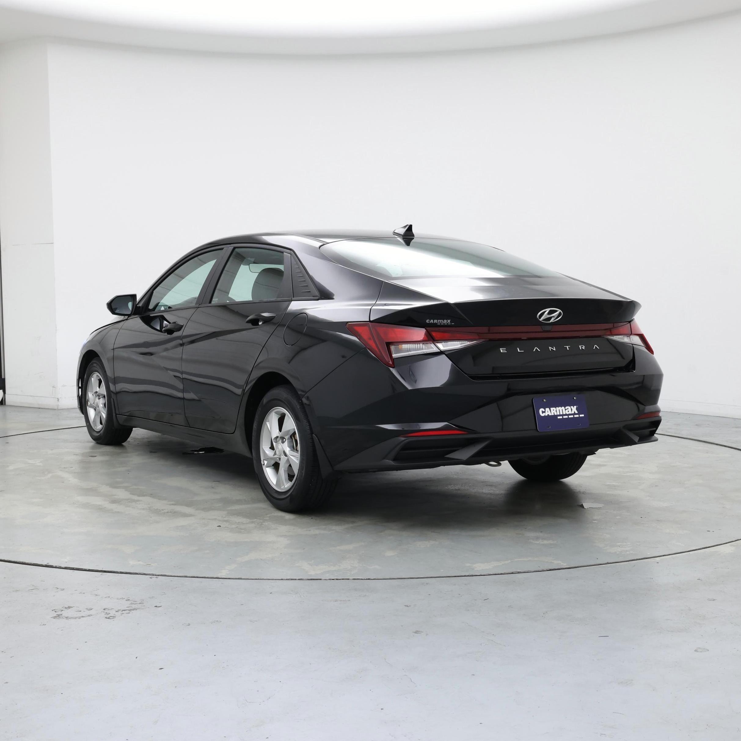Thumbnail: 2023 Hyundai Elantra - 2