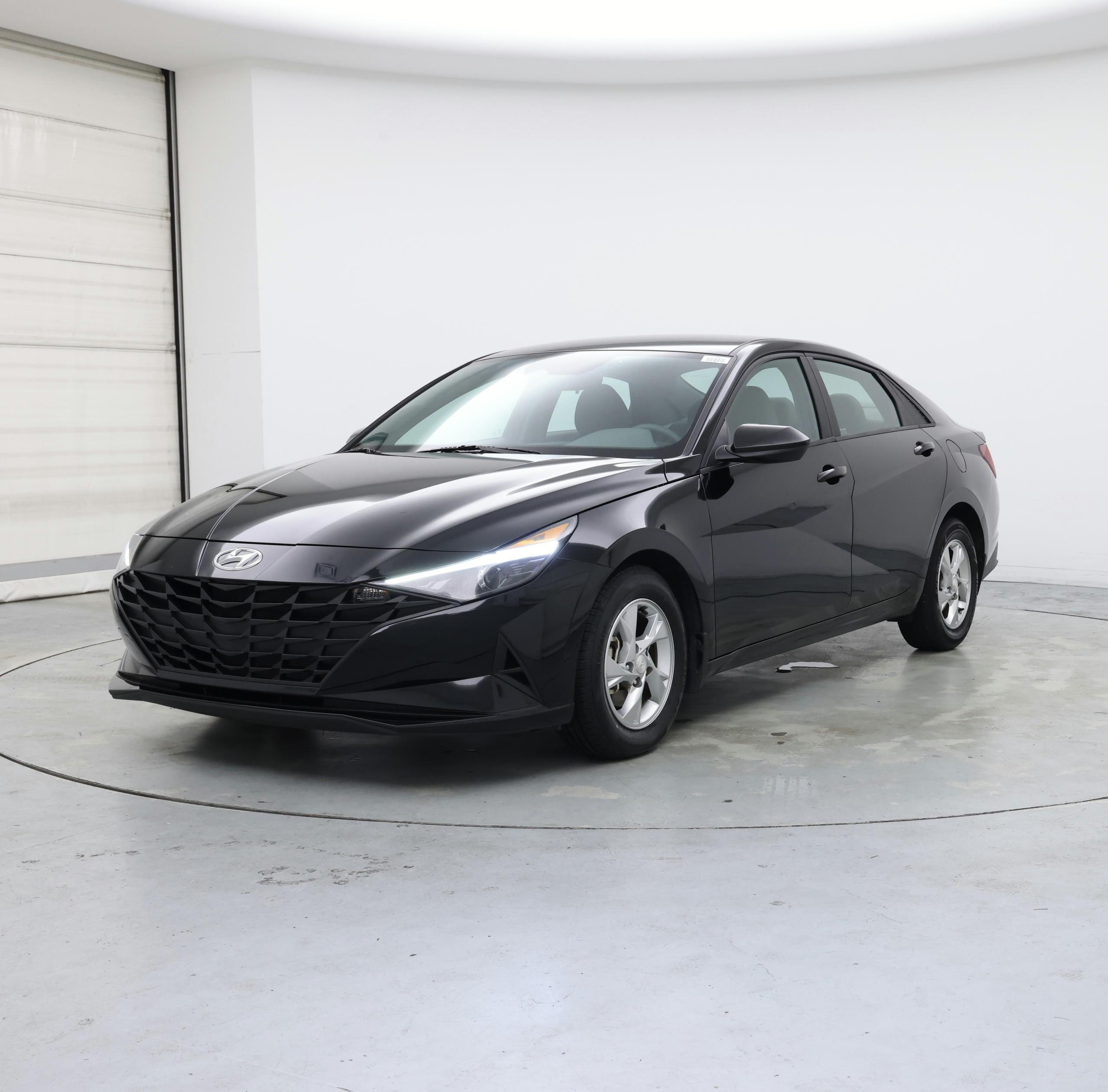 Thumbnail: 2023 Hyundai Elantra - 4