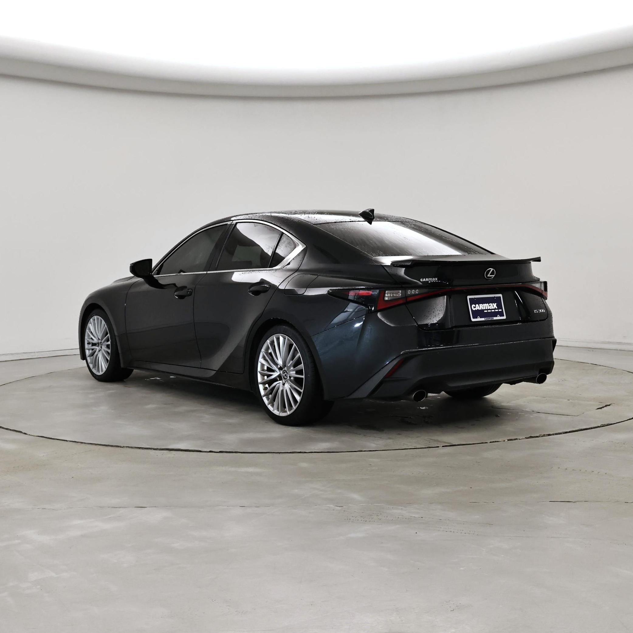 Thumbnail: 2022 Lexus IS - 2