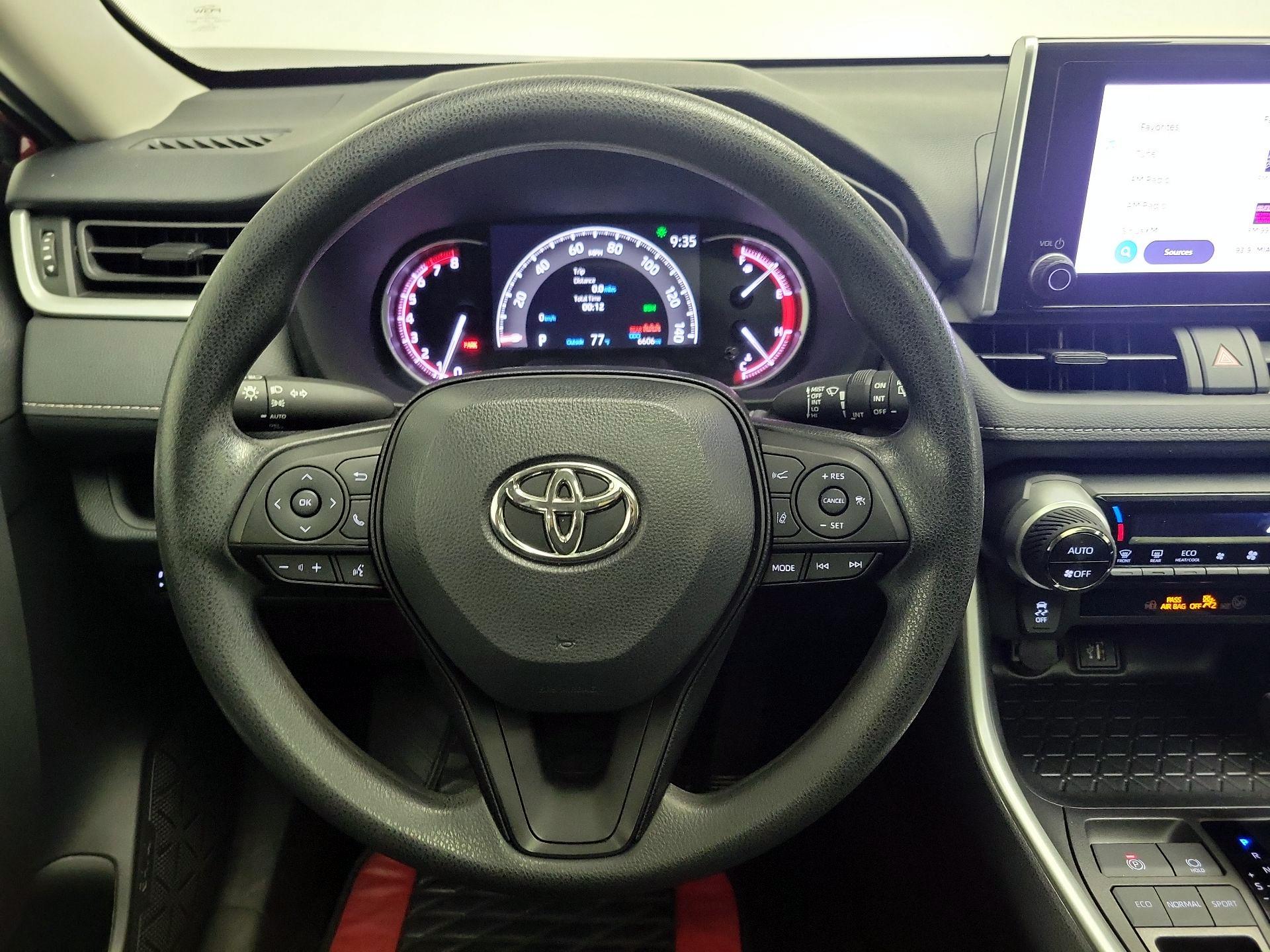 Thumbnail: 2024 Toyota RAV4 - 10