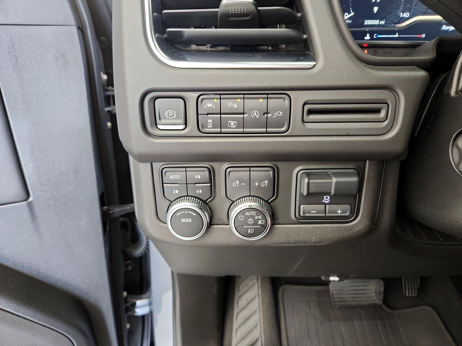 Thumbnail: 2022 GMC Yukon - 13