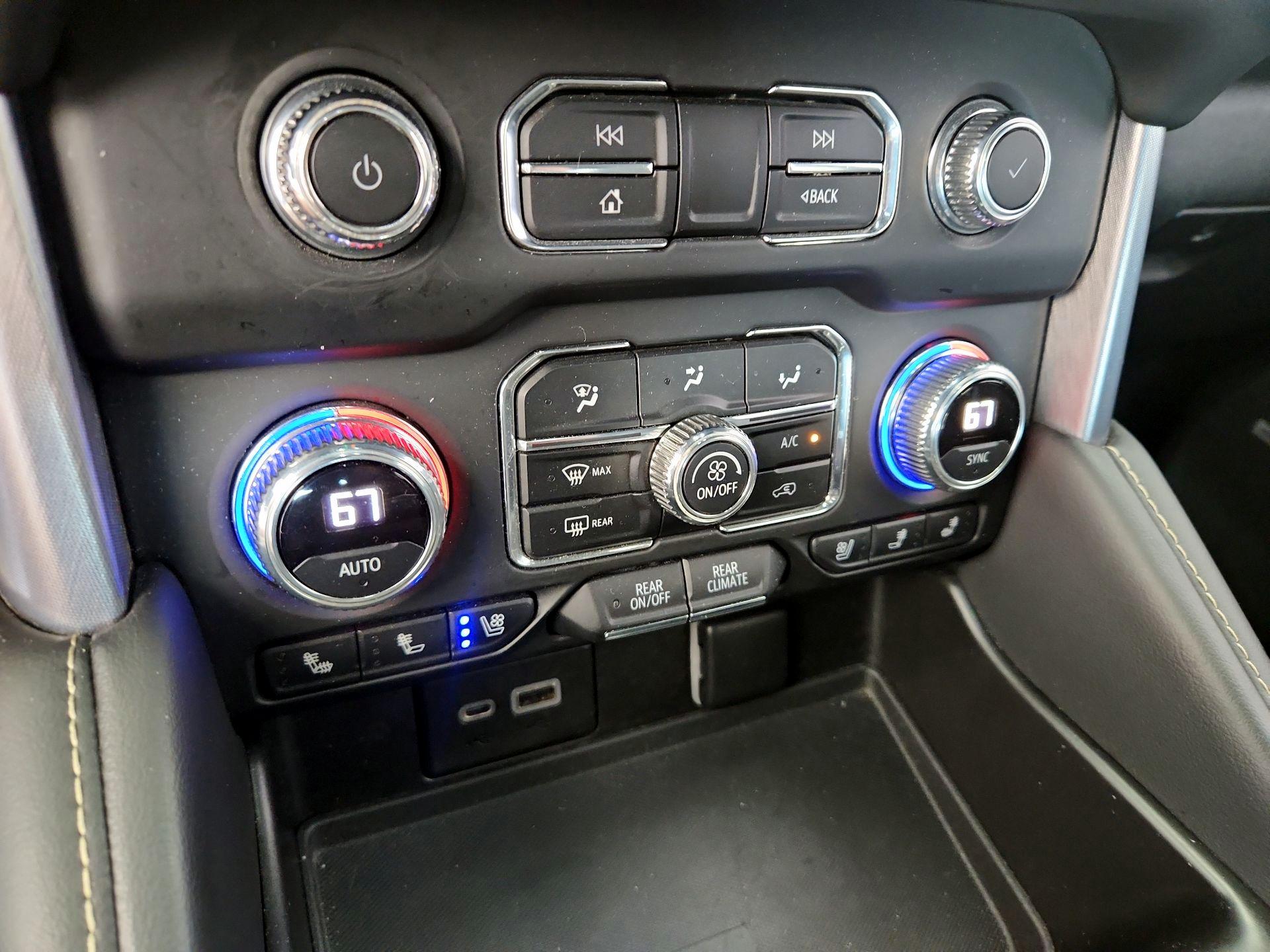 Thumbnail: 2022 GMC Yukon - 17