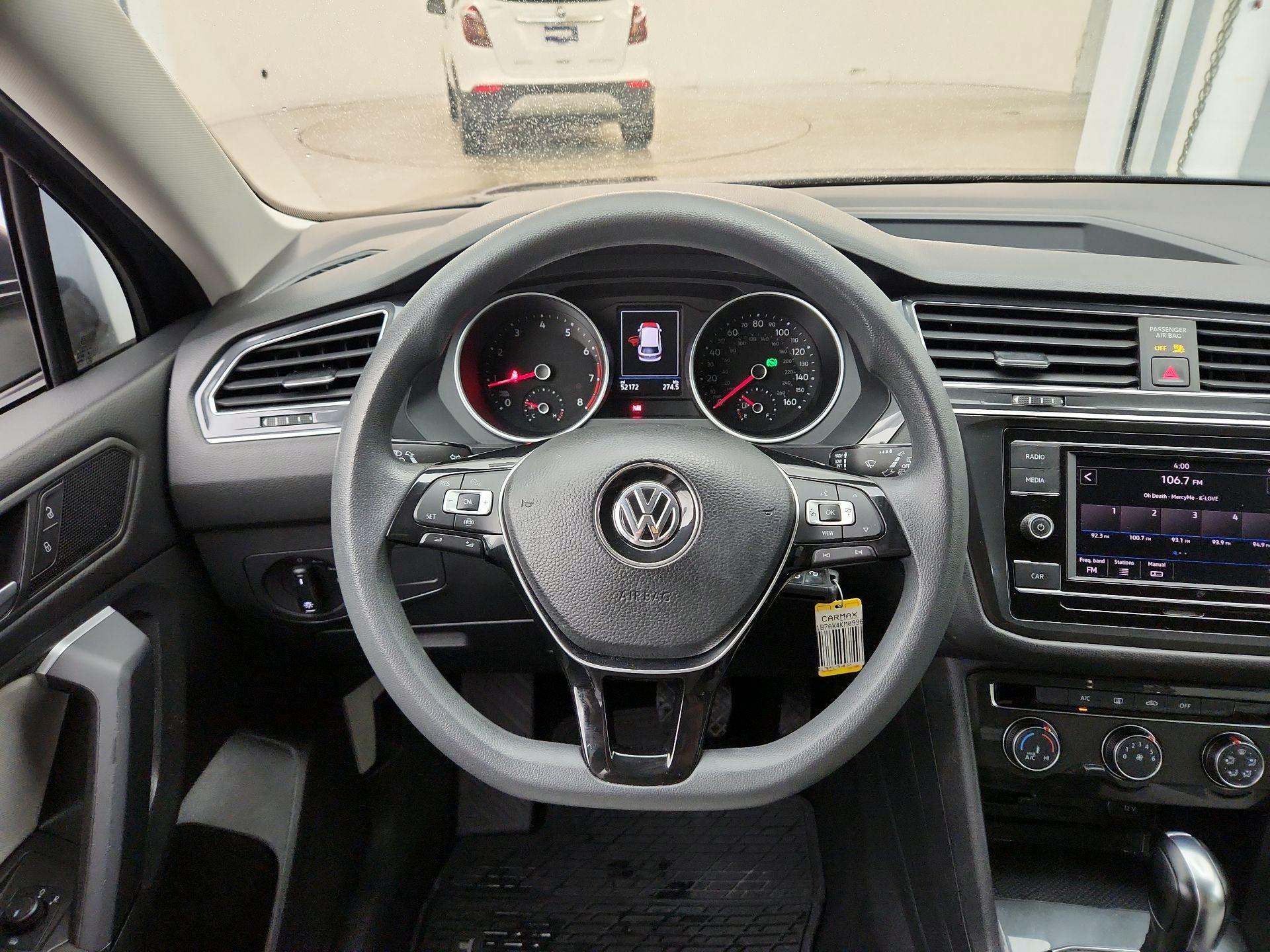 Thumbnail: 2019 Volkswagen Tiguan - 10