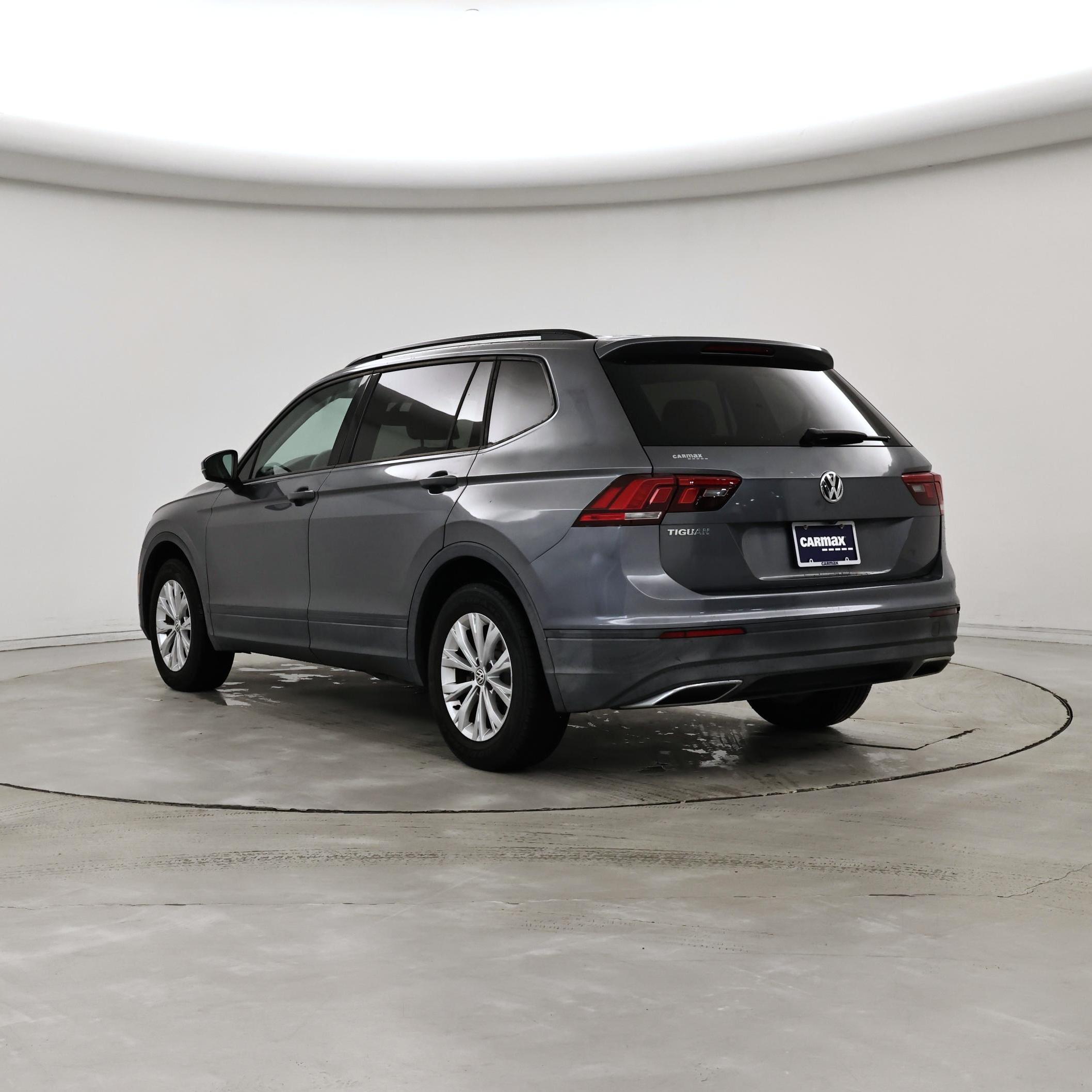 Thumbnail: 2019 Volkswagen Tiguan - 2