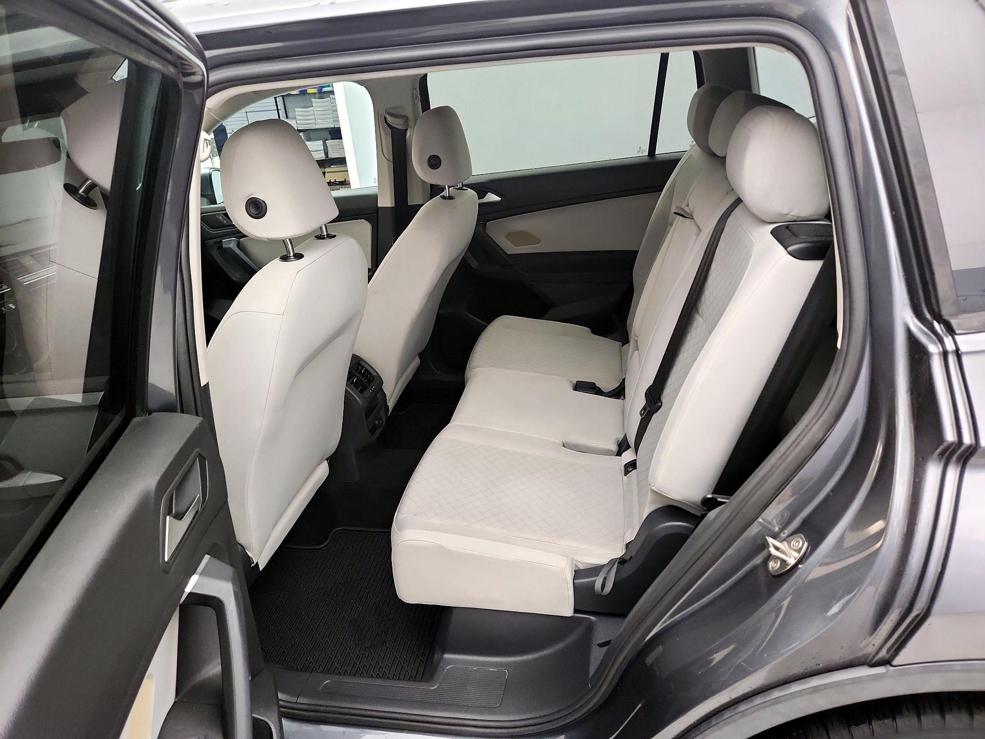 Thumbnail: 2019 Volkswagen Tiguan - 19