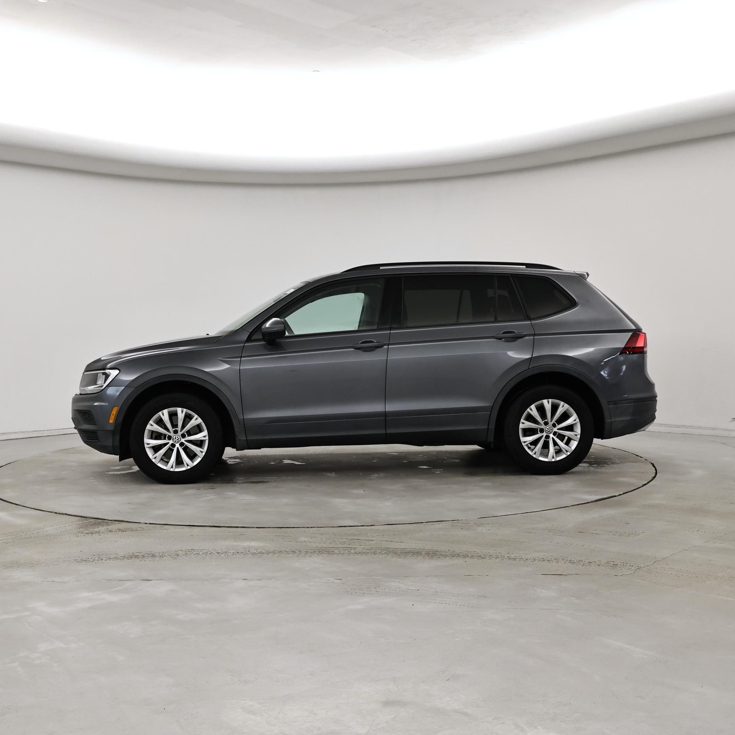 Thumbnail: 2019 Volkswagen Tiguan - 3