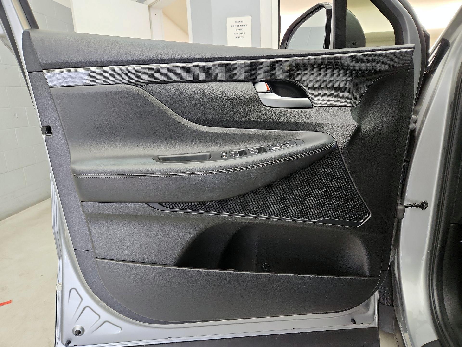 Thumbnail: 2022 Hyundai Santa Fe - 12