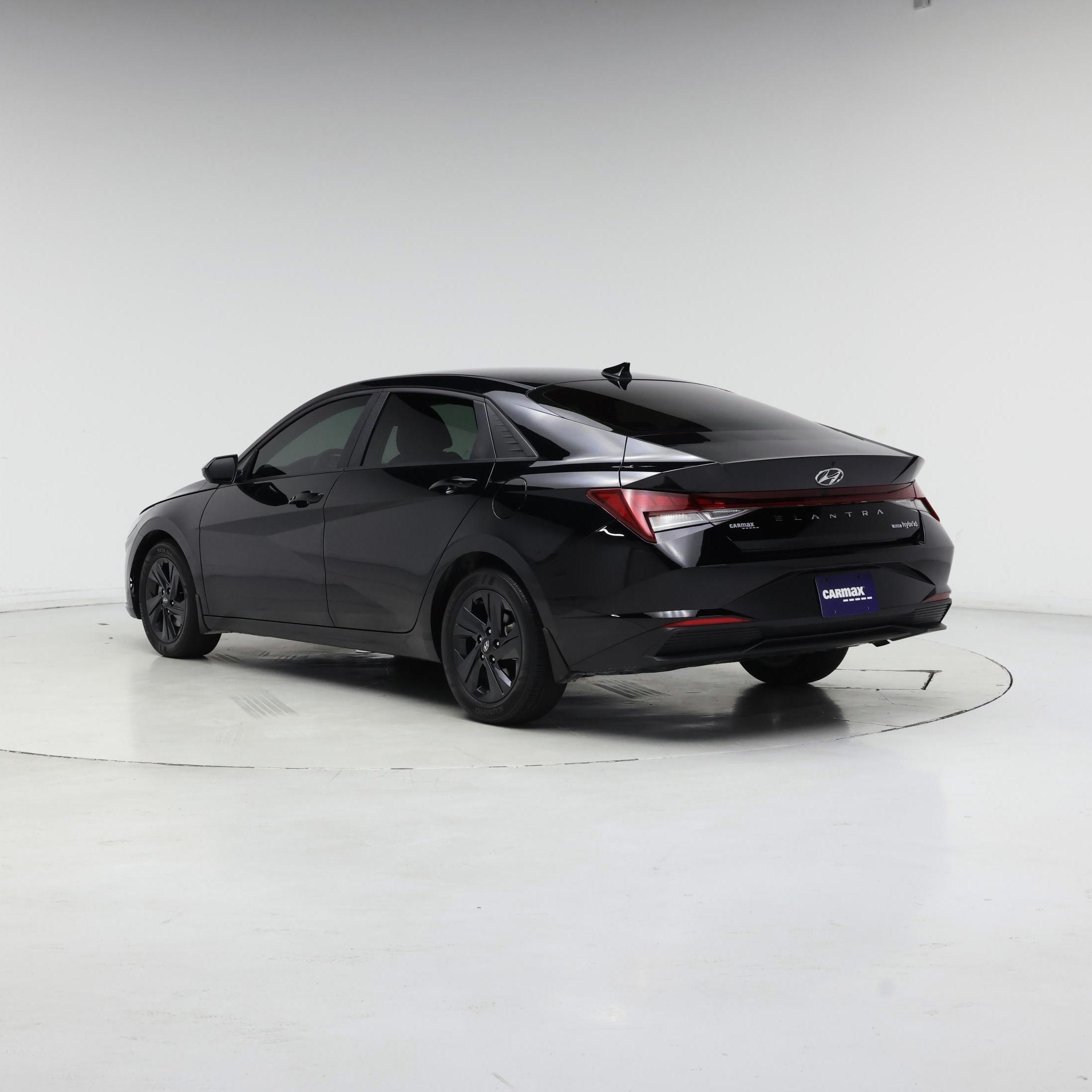 Thumbnail: 2022 Hyundai Elantra - 2