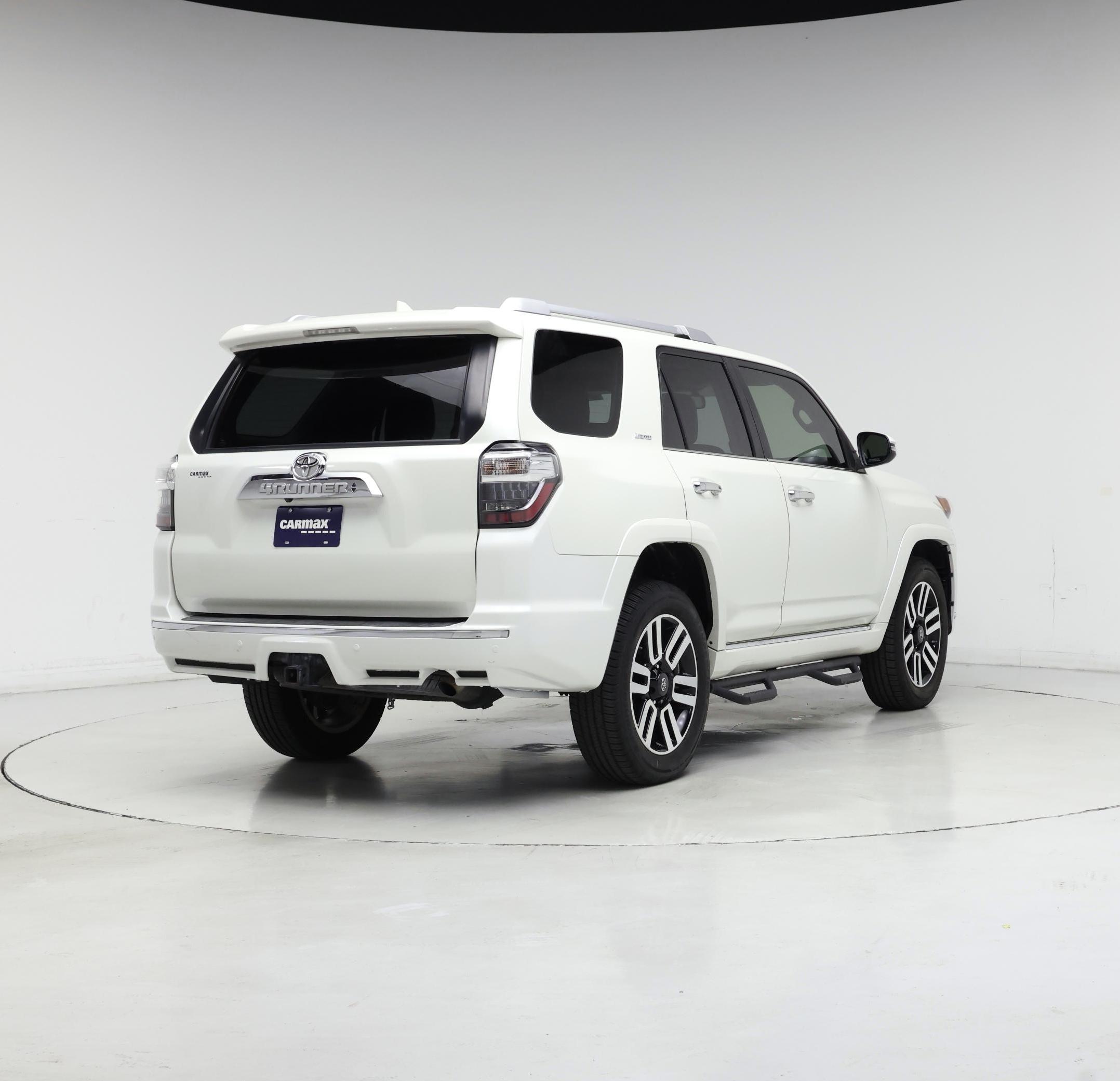 Thumbnail: 2016 Toyota 4Runner - 8