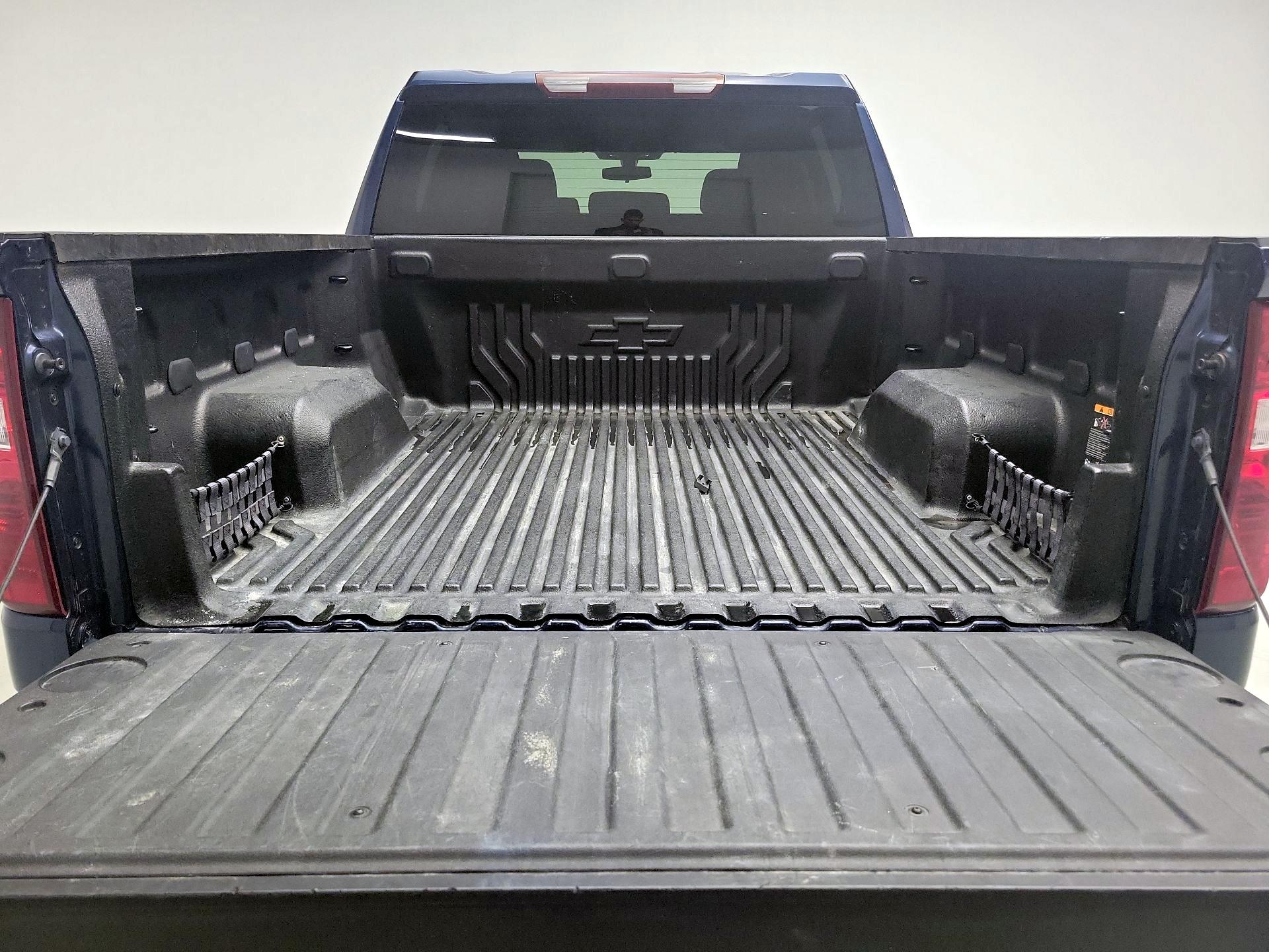 Thumbnail: 2020 Chevrolet Silverado 1500 - 20