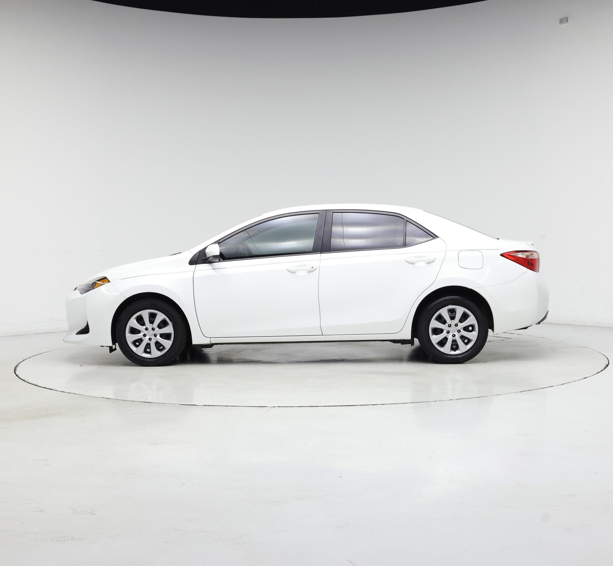 Thumbnail: 2019 Toyota Corolla - 3