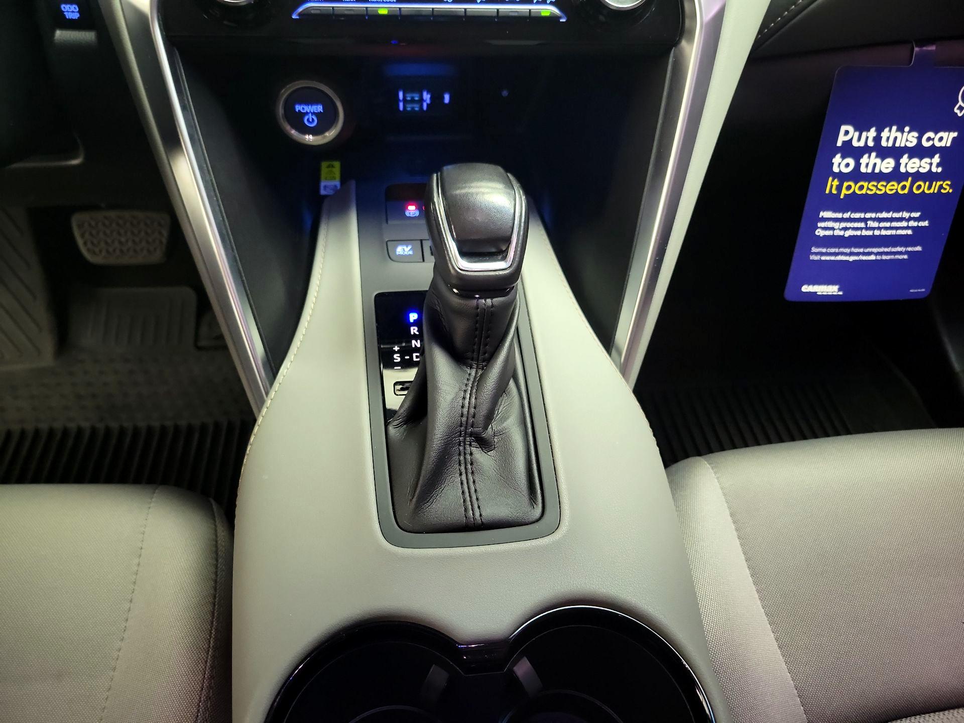 Thumbnail: 2021 Toyota Venza - 17