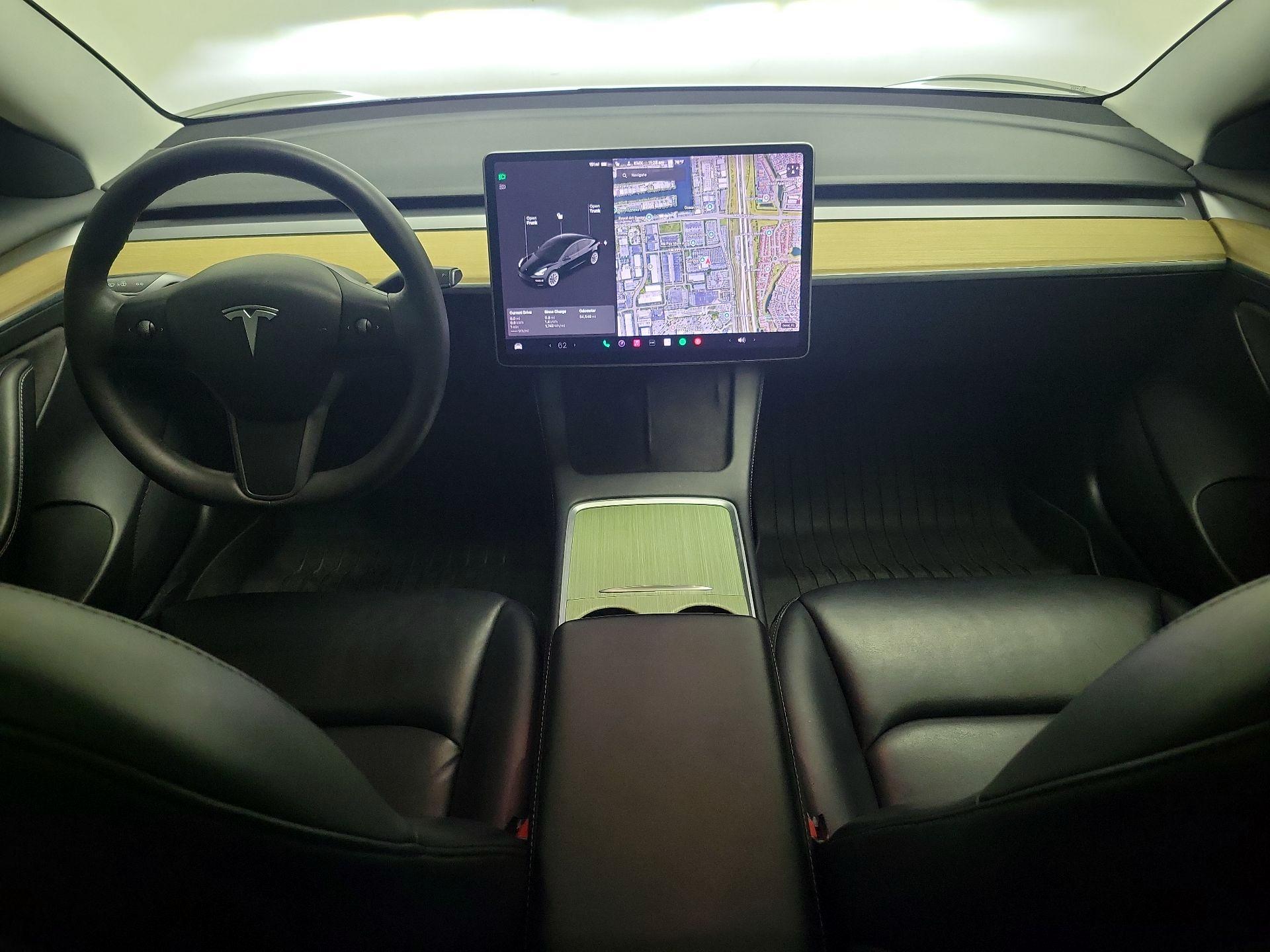 Thumbnail: 2021 Tesla Model 3 - 9