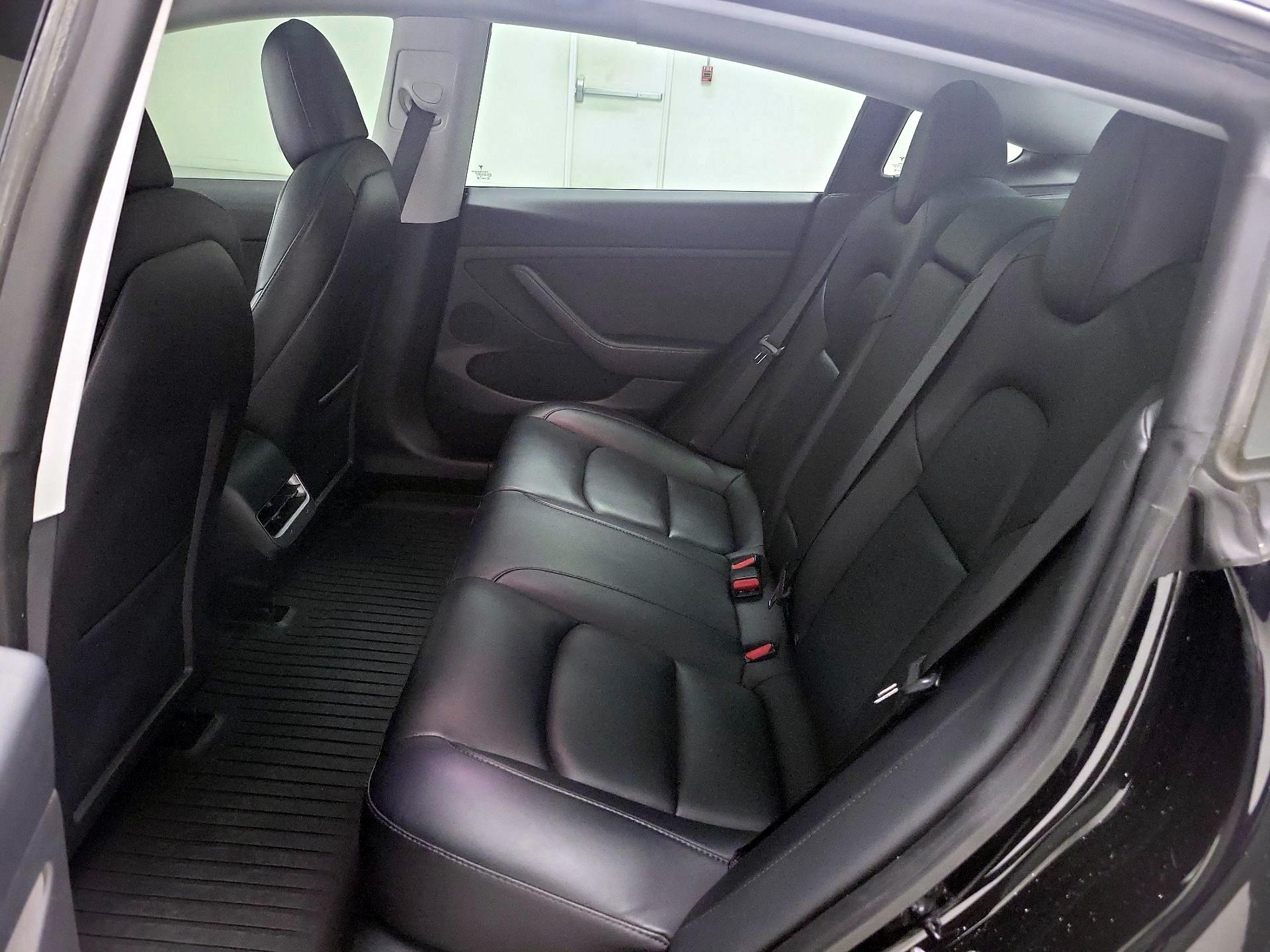 Thumbnail: 2021 Tesla Model 3 - 18