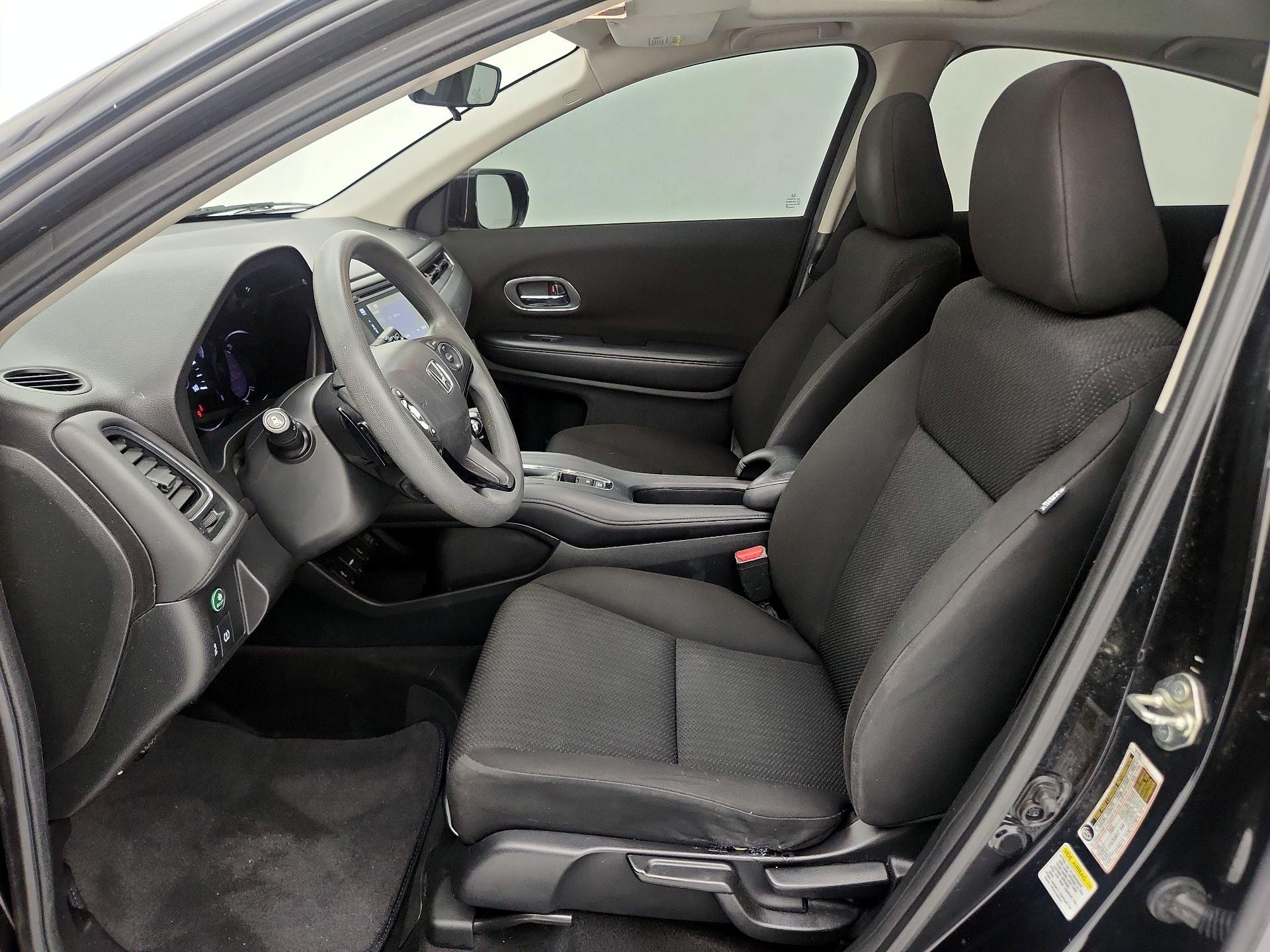 Thumbnail: 2016 Honda HR-V - 11