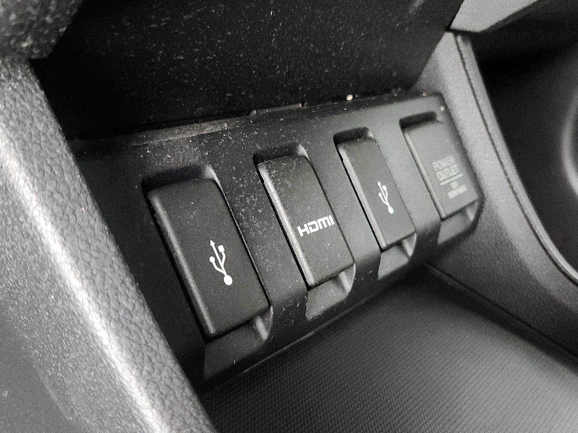 Thumbnail: 2016 Honda HR-V - 18