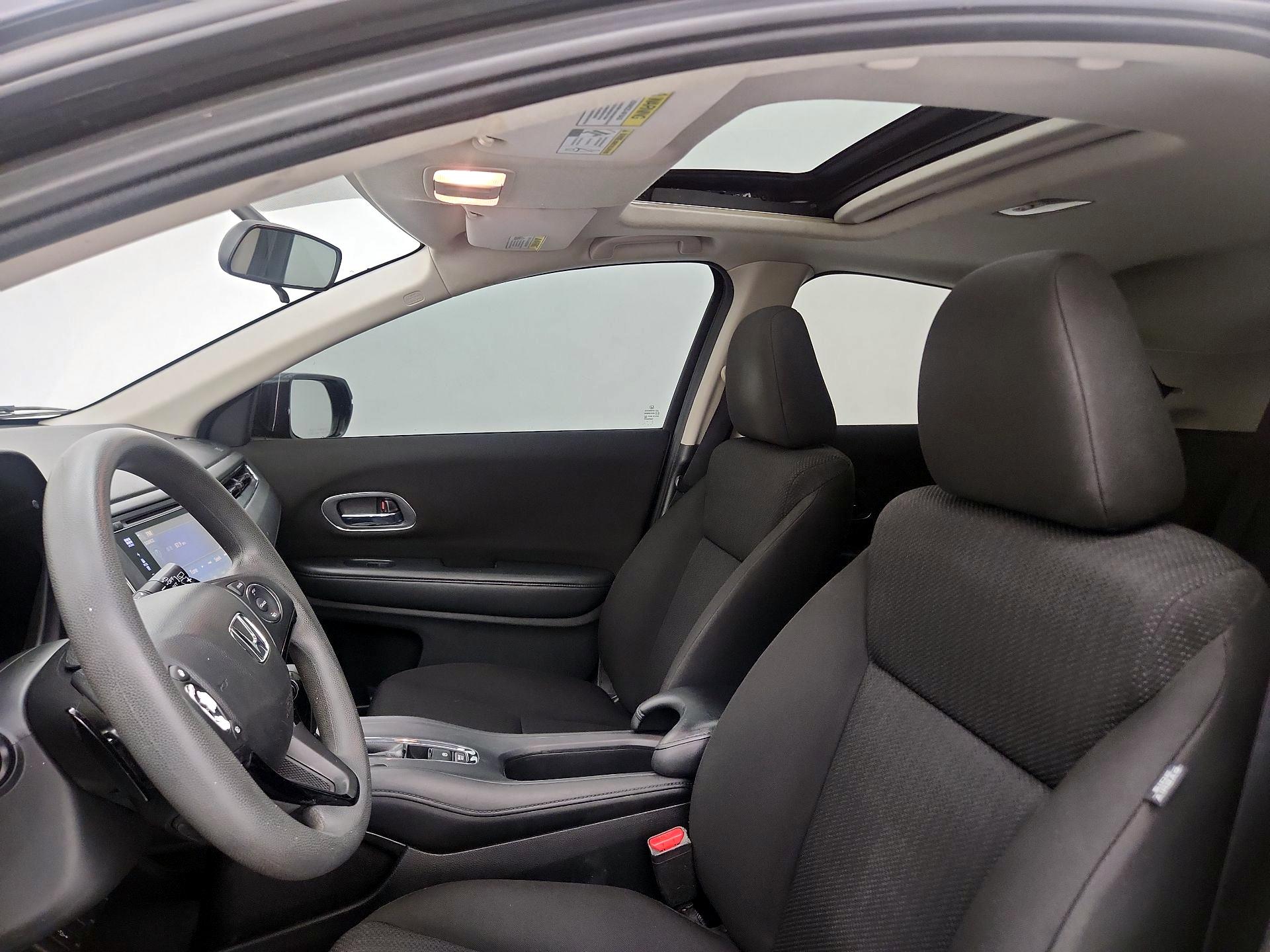 Thumbnail: 2016 Honda HR-V - 19