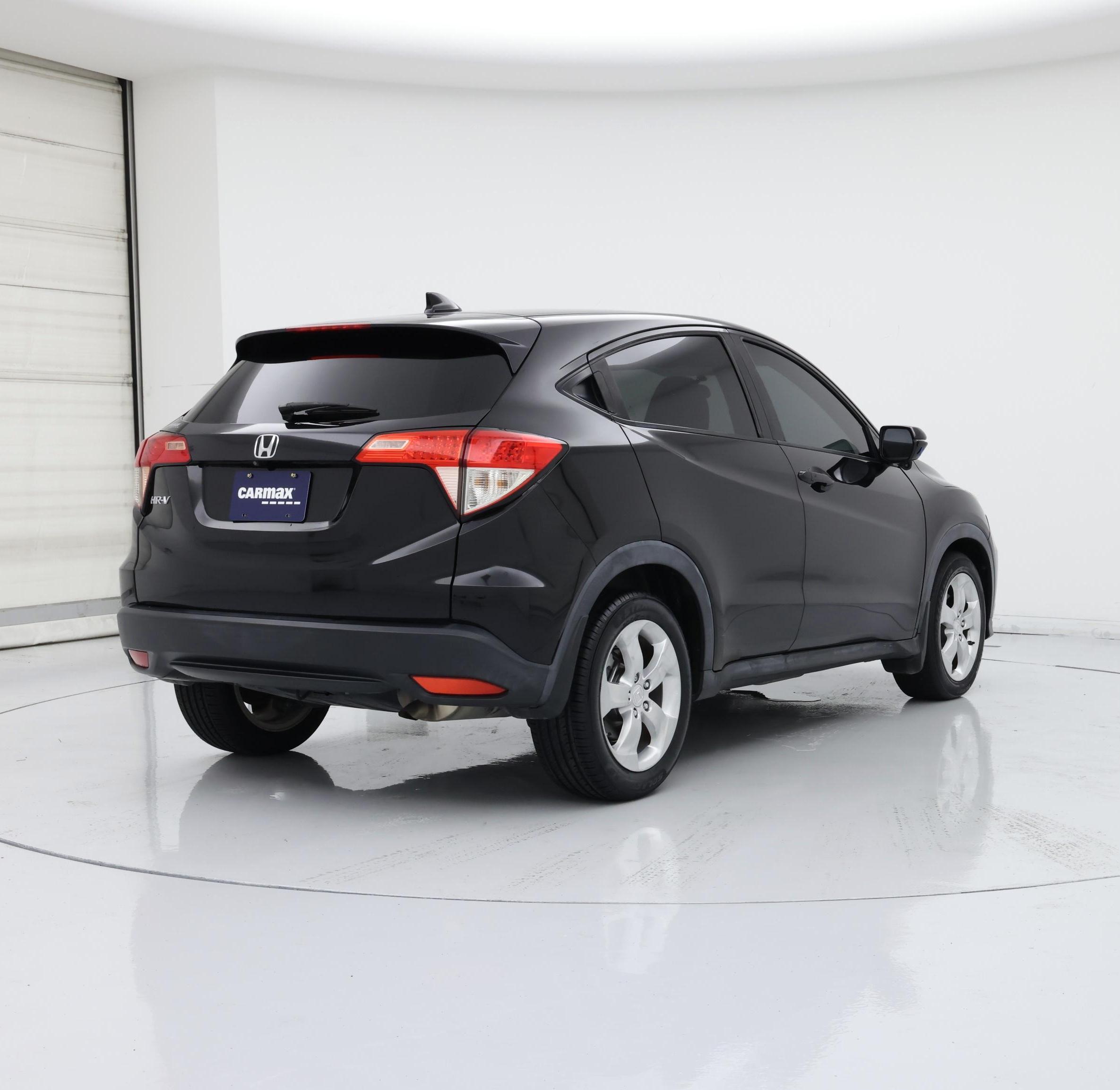Thumbnail: 2016 Honda HR-V - 8