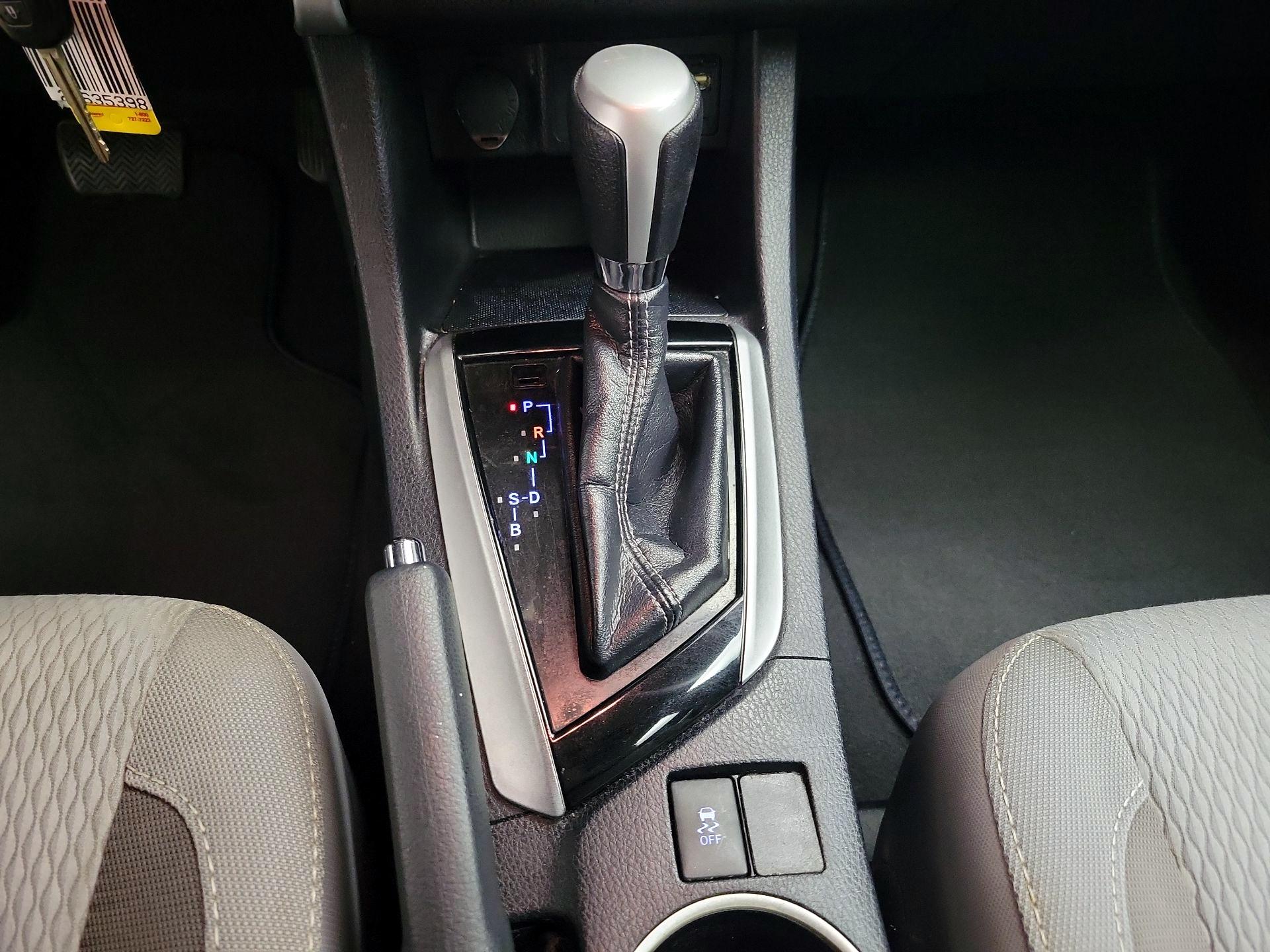 Thumbnail: 2018 Toyota Corolla - 17