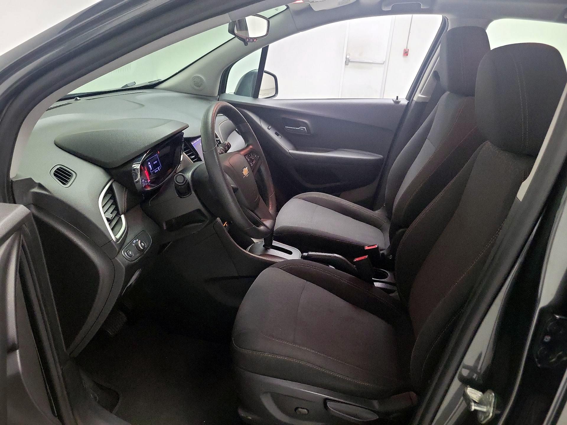 Thumbnail: 2020 Chevrolet Trax - 11