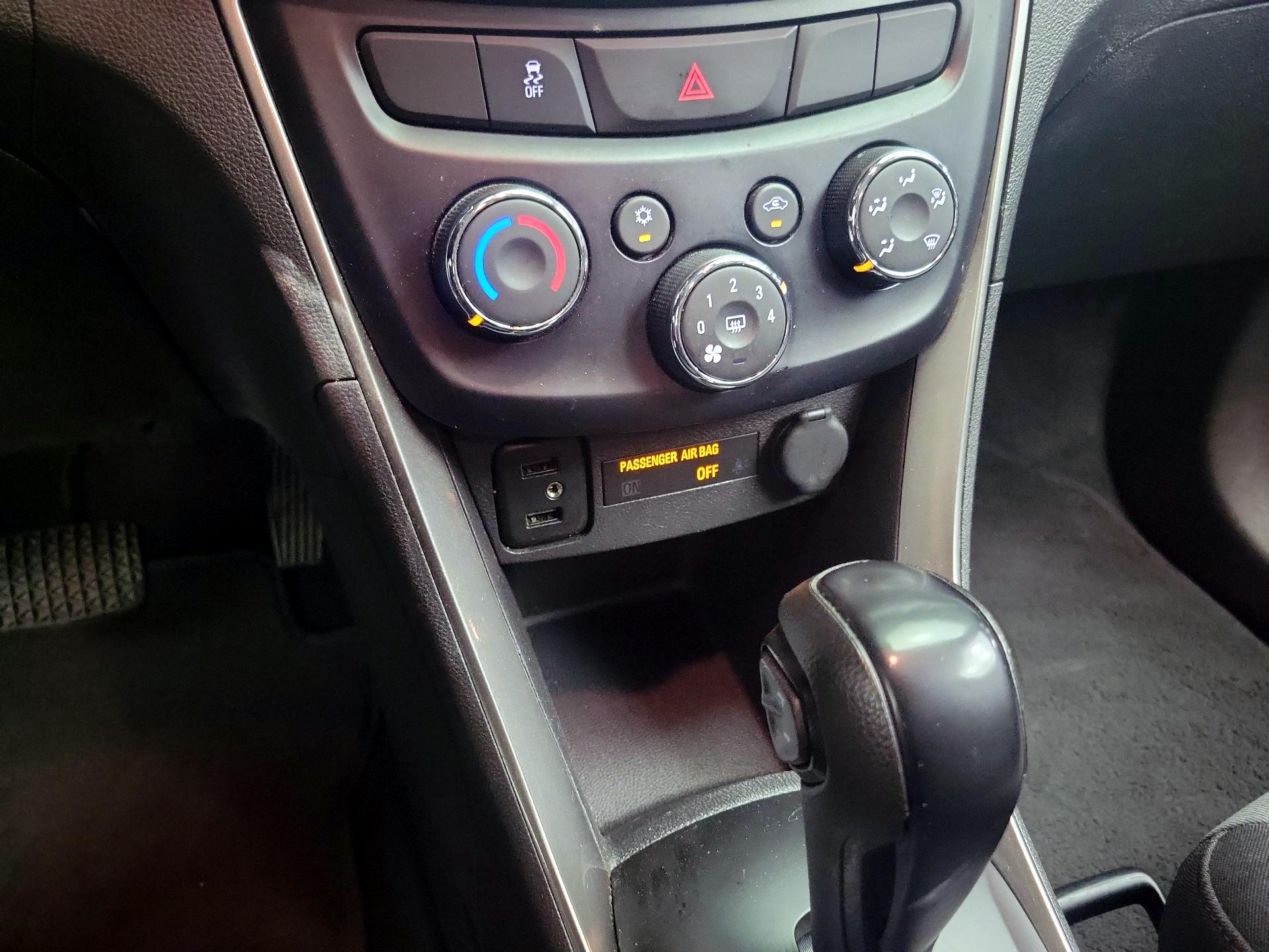 Thumbnail: 2020 Chevrolet Trax - 16