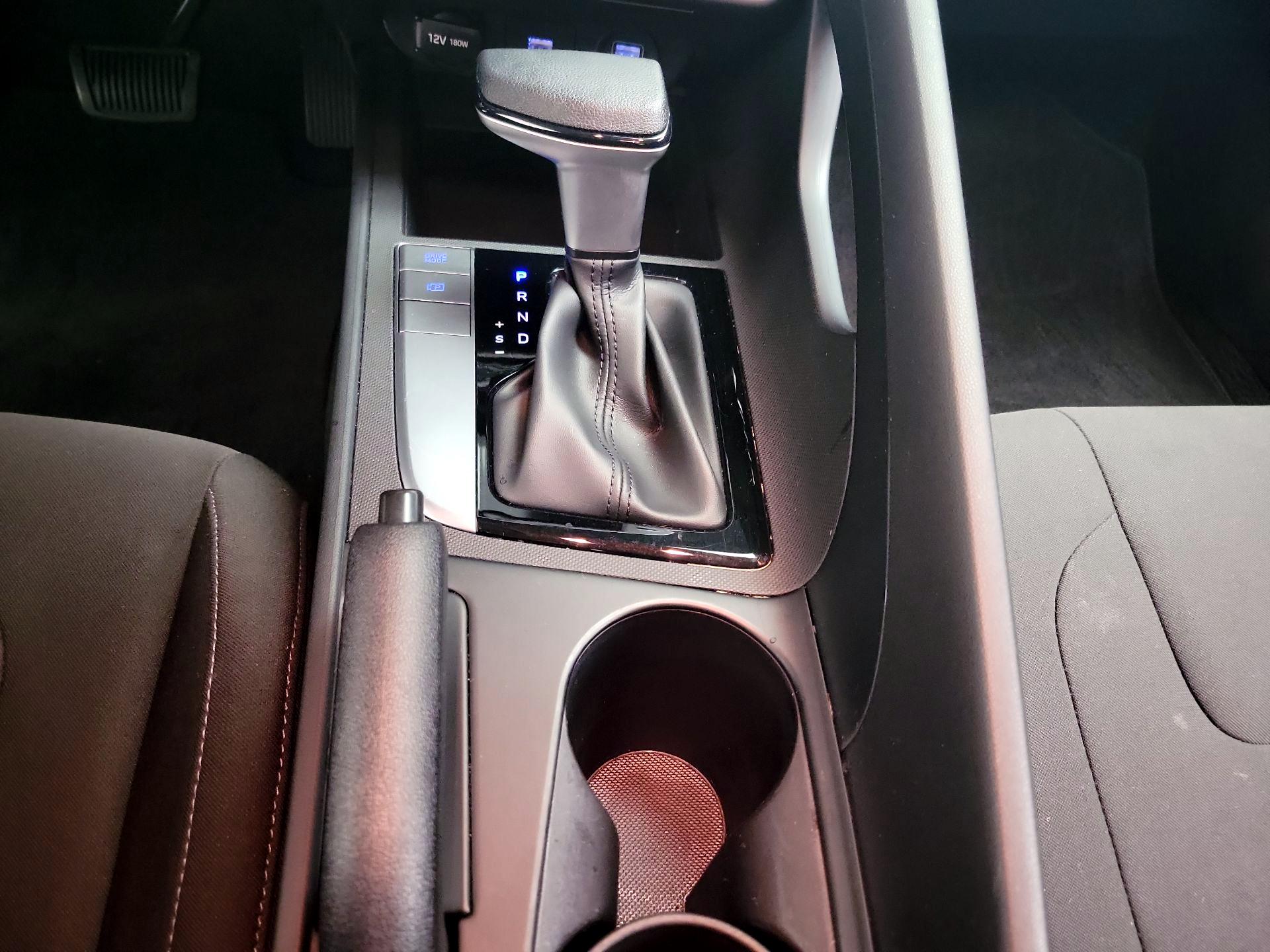 Thumbnail: 2021 Hyundai Elantra - 17