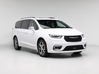White 2022 Chrysler Pacifica Pinnacle