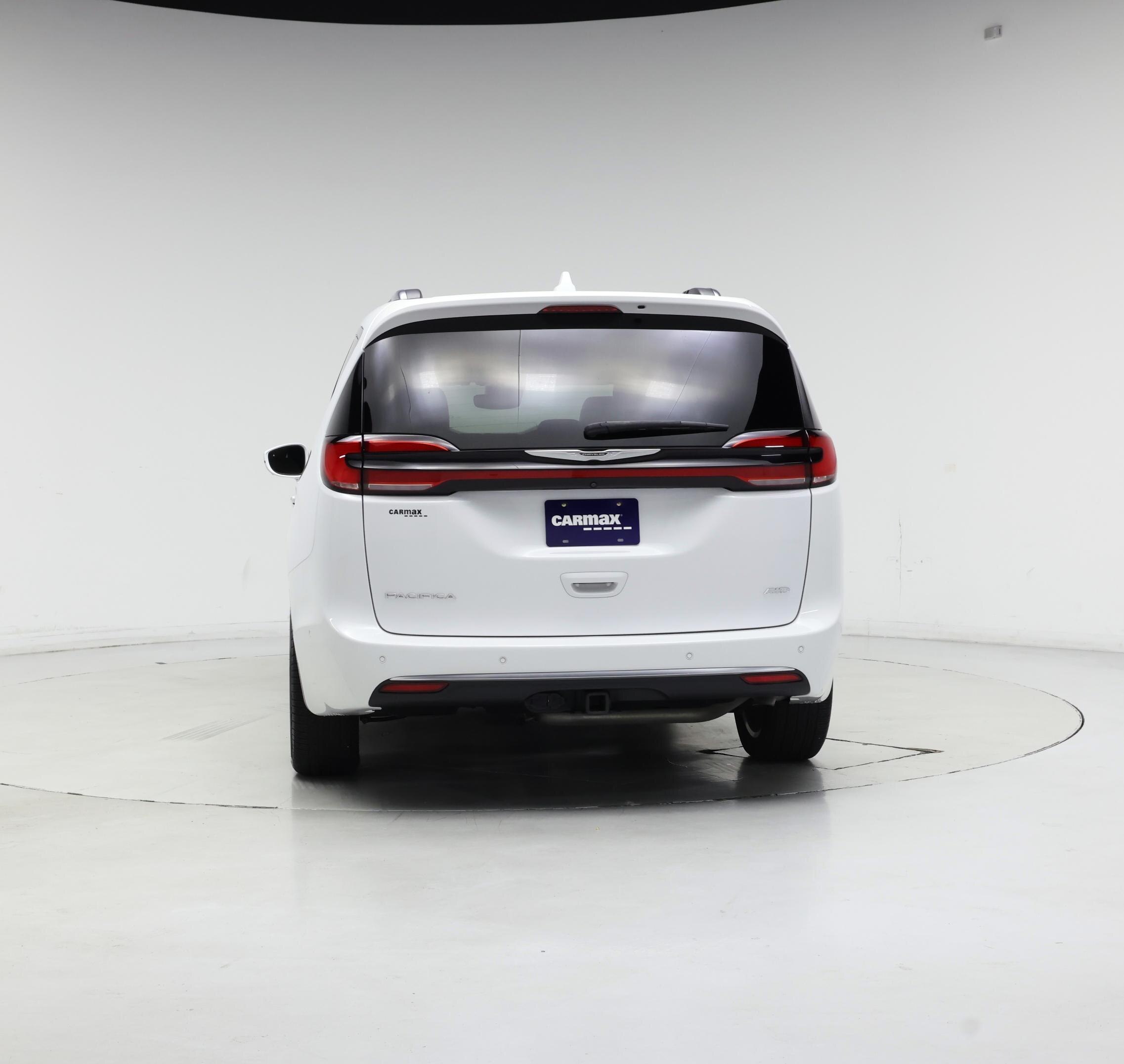 Thumbnail: 2022 Chrysler Pacifica - 6