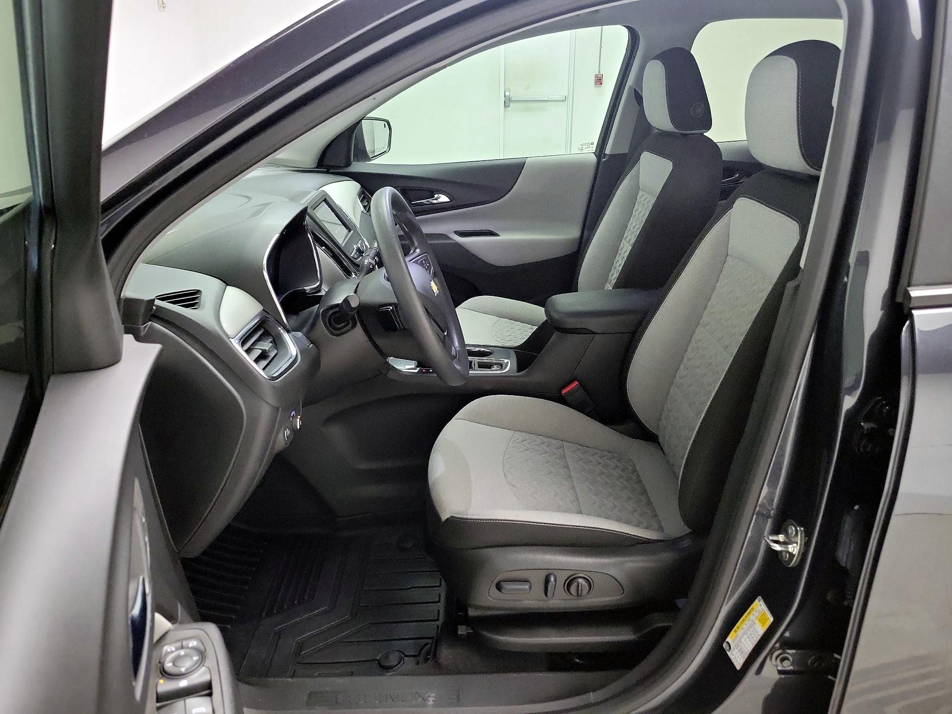 Thumbnail: 2022 Chevrolet Equinox - 11