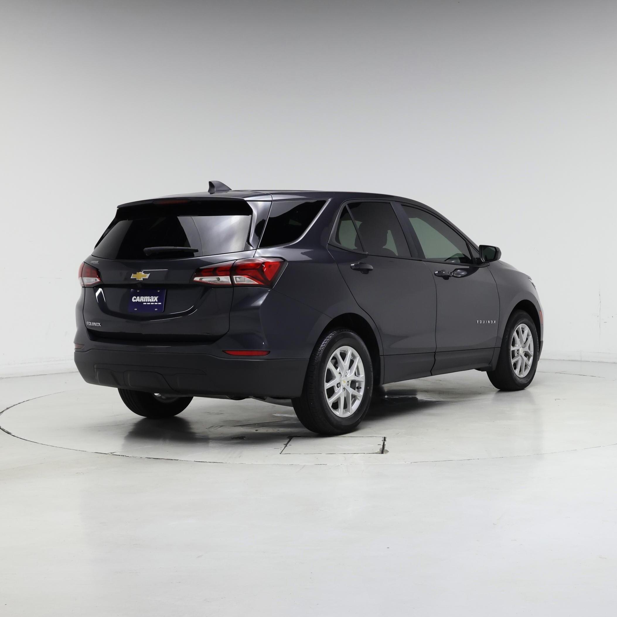 Thumbnail: 2022 Chevrolet Equinox - 8