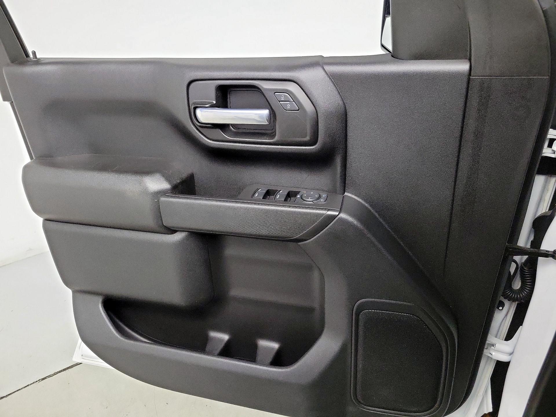 Thumbnail: 2021 Chevrolet Silverado 1500 - 12