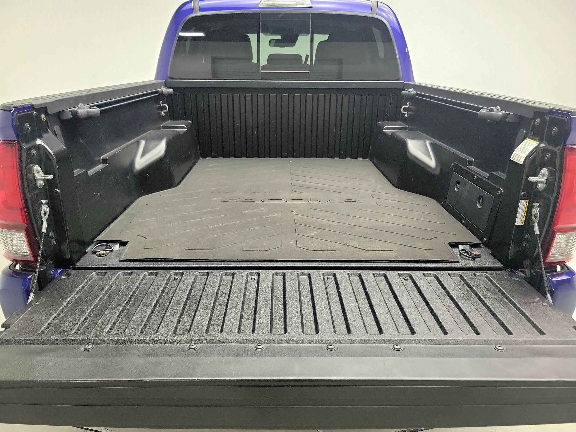 Thumbnail: 2022 Toyota Tacoma - 20