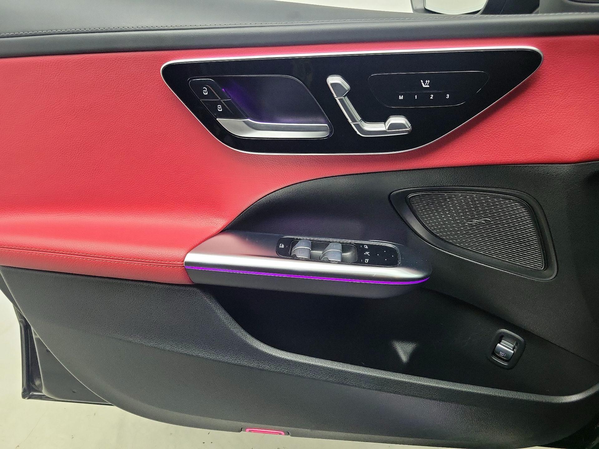 Thumbnail: 2023 Mercedes-Benz C-Class - 12