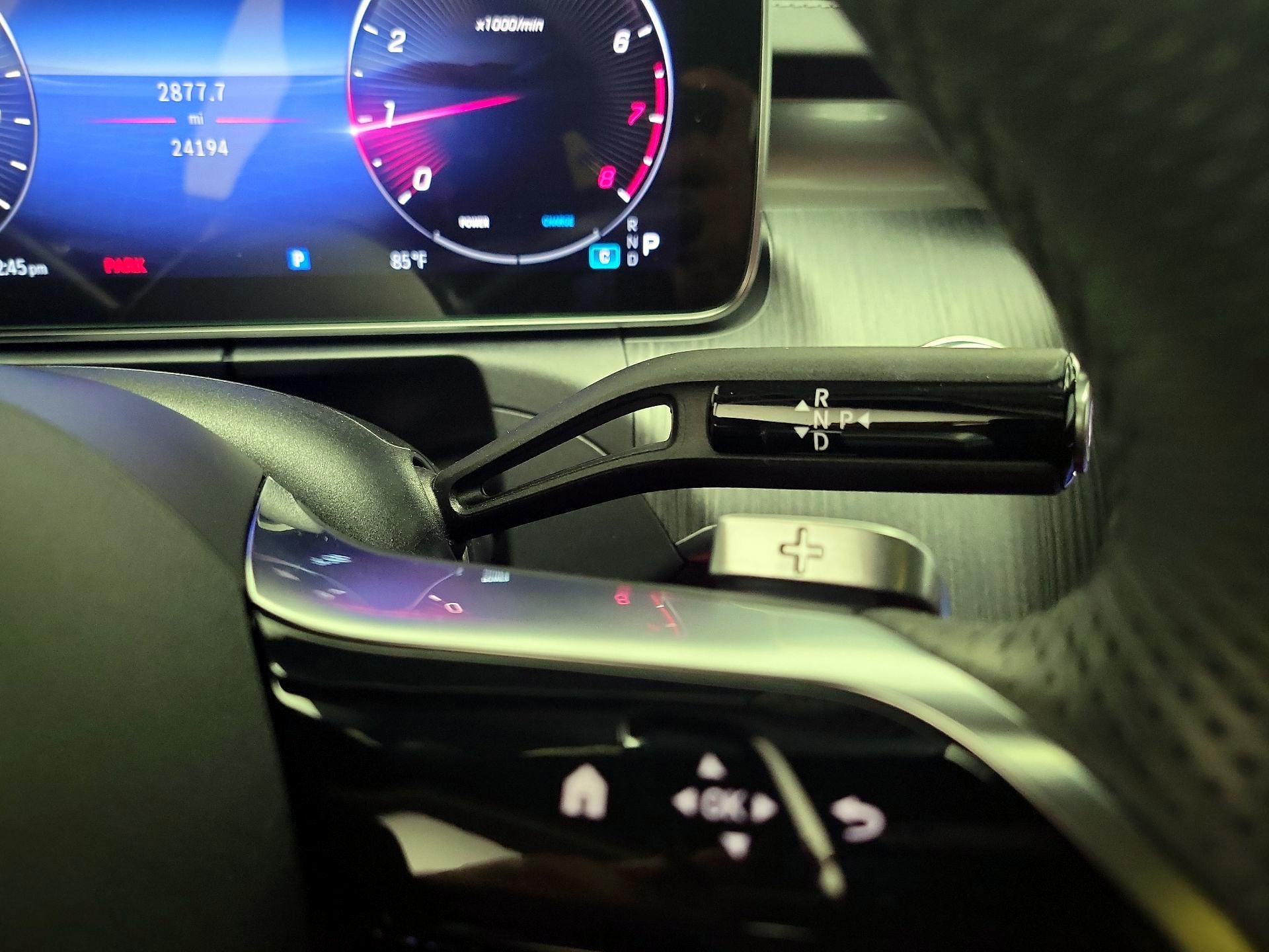 Thumbnail: 2023 Mercedes-Benz C-Class - 17