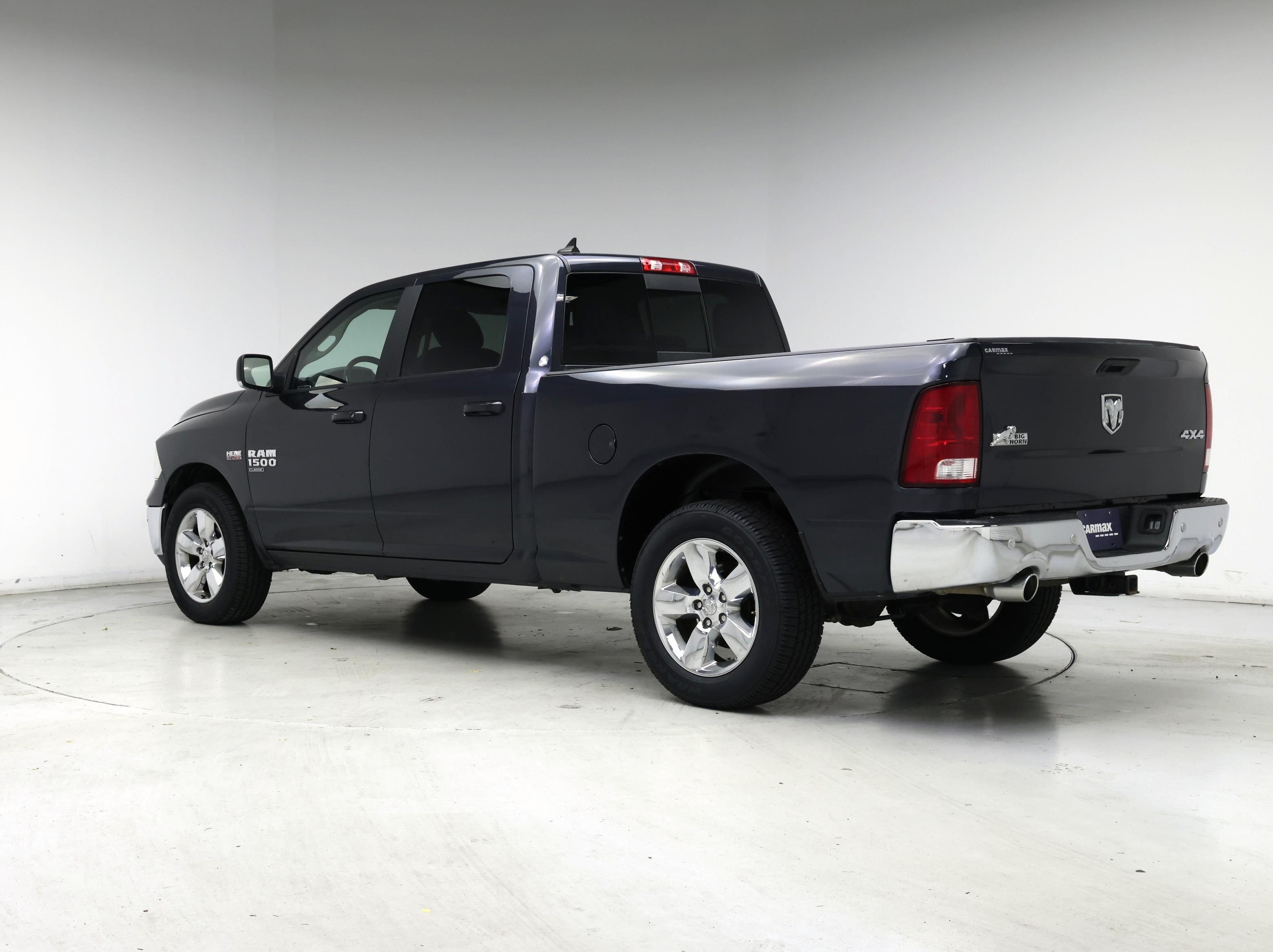 Thumbnail: 2019 RAM 1500 Classic - 2